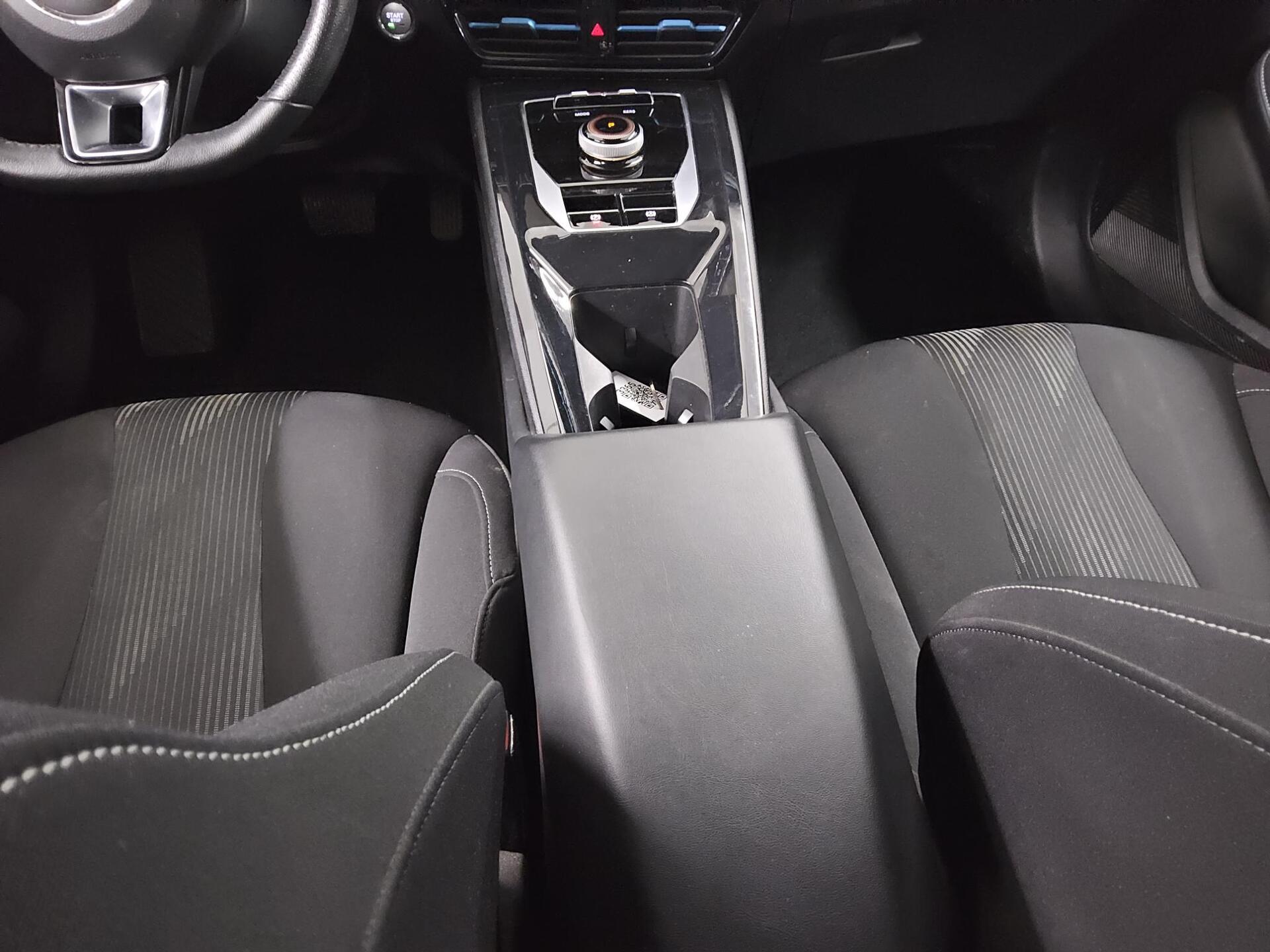 MG MG5 Navi LED Shz PDC 6