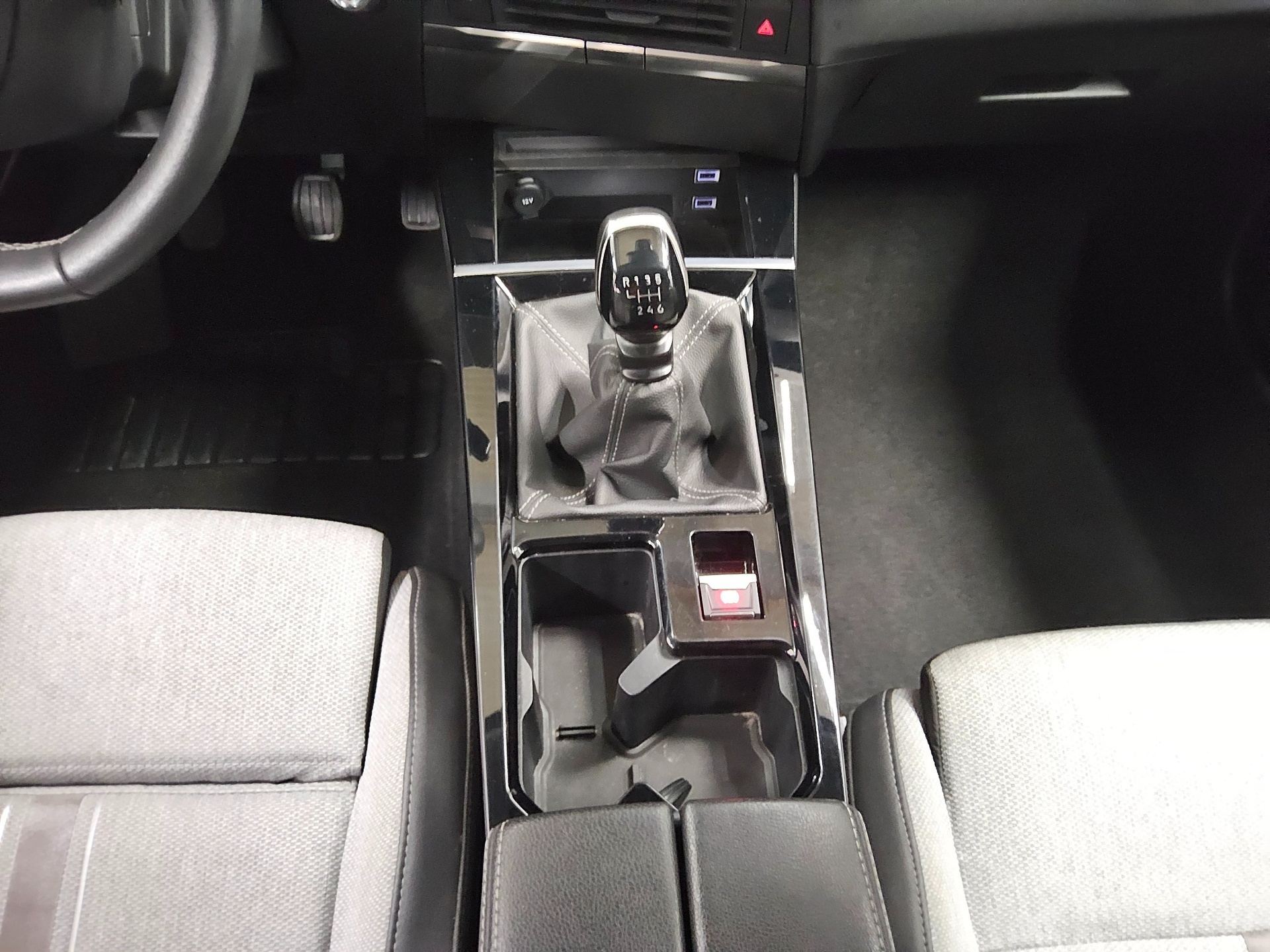Opel Astra ST 1.5 D Elegance Navi LED PDC DAB T-Leder 6