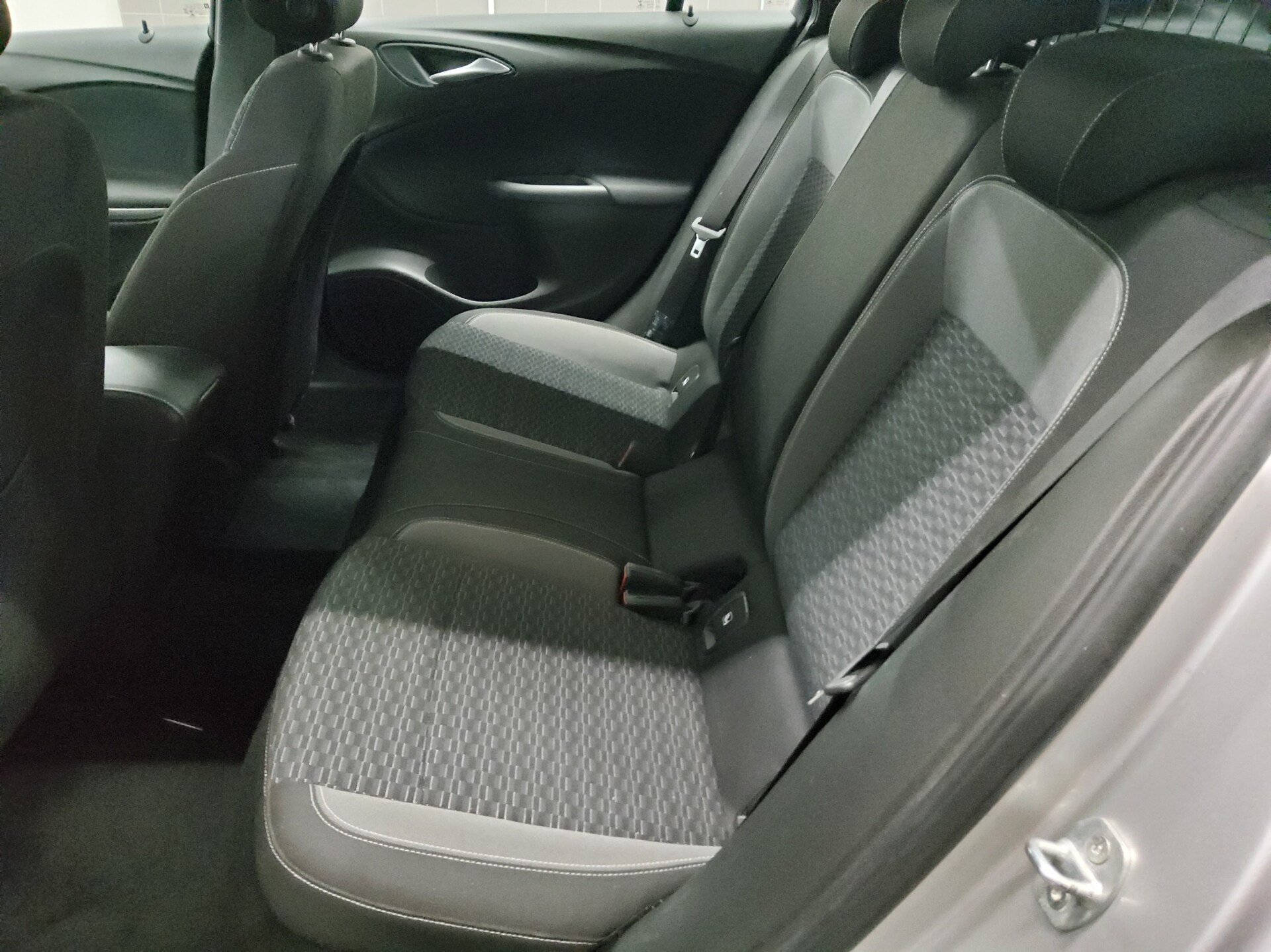Opel Astra ST 1.5 D Edition Navi AGR-Sitz Shz AHK PDC 13