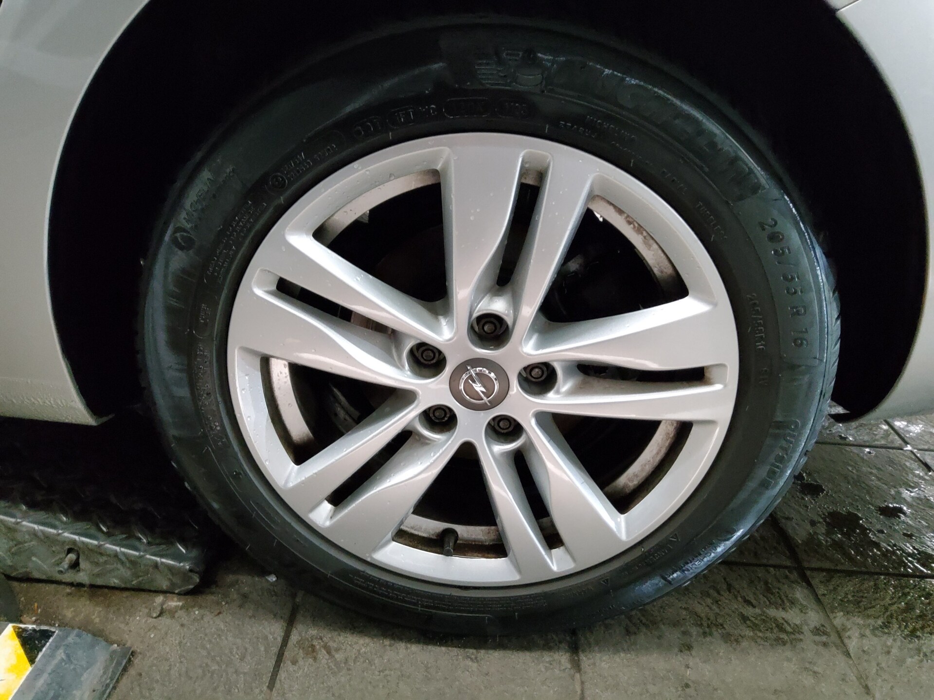 Opel Astra ST 1.5 D Edition Navi AGR-Sitz Shz AHK PDC 10