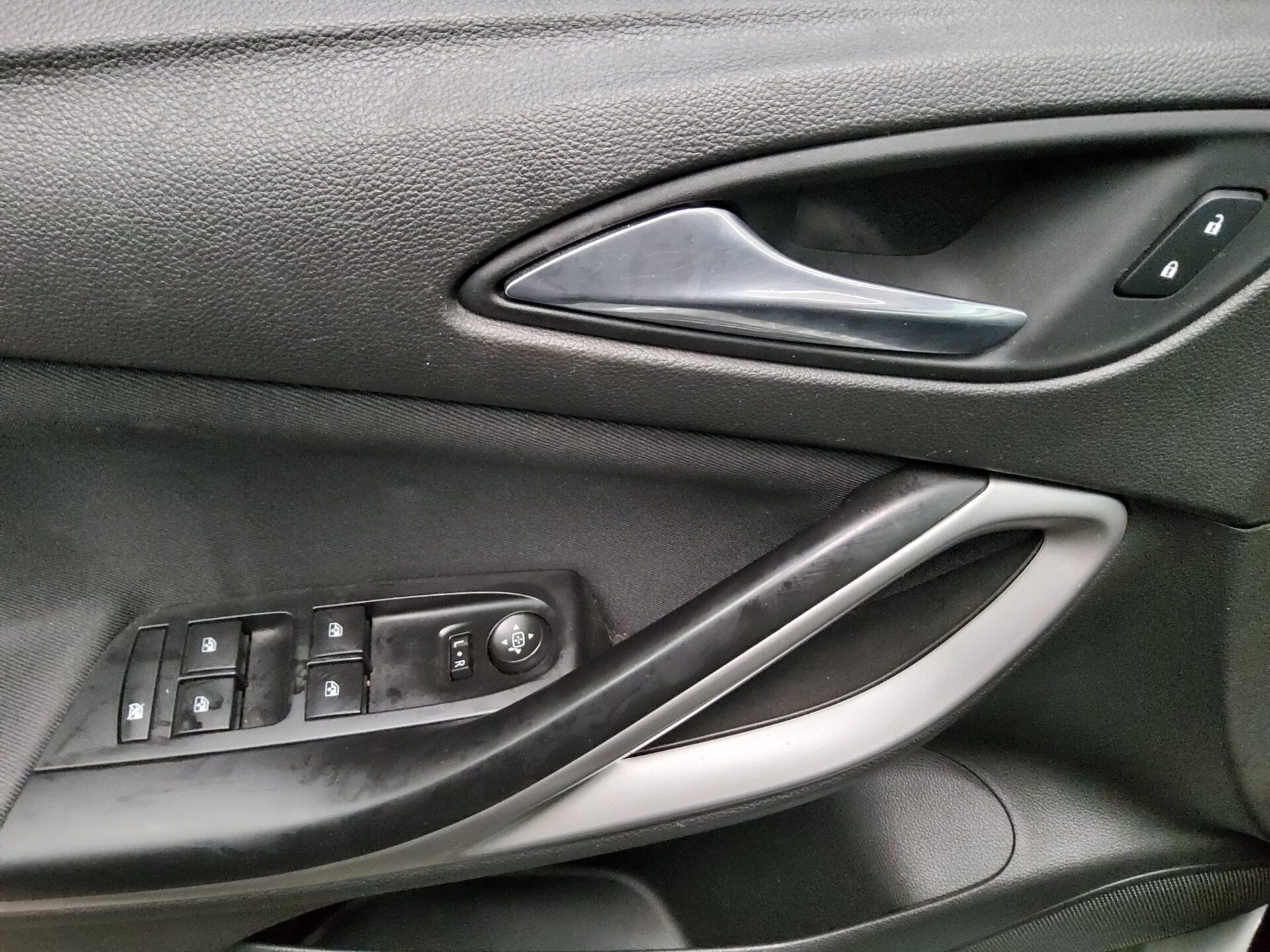 Opel Astra ST 1.5 D Edition Navi AGR-Sitz Shz AHK PDC 9