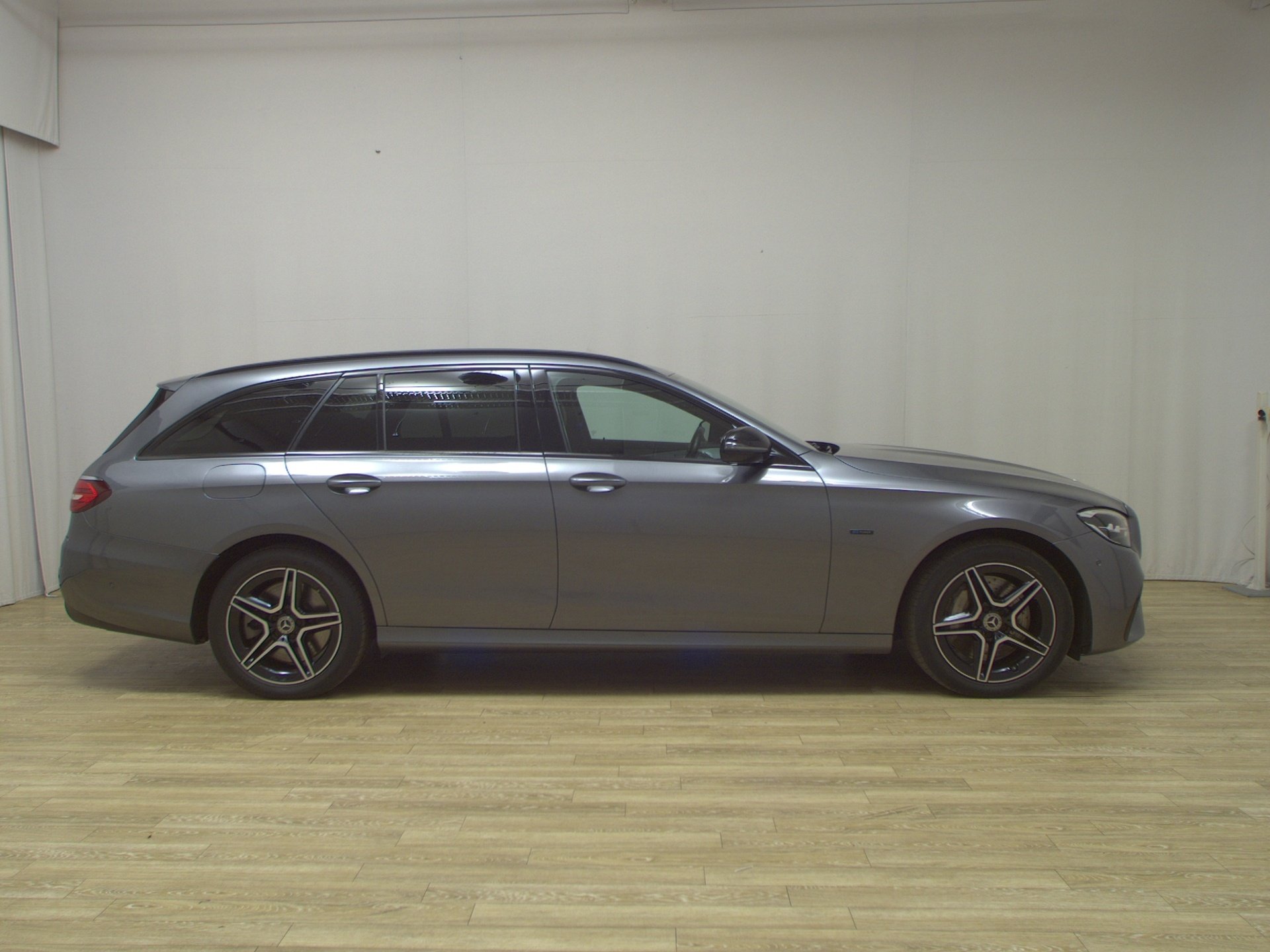 Mercedes-Benz E 300 T de AMG-Line Night Navi Widescreen Burm