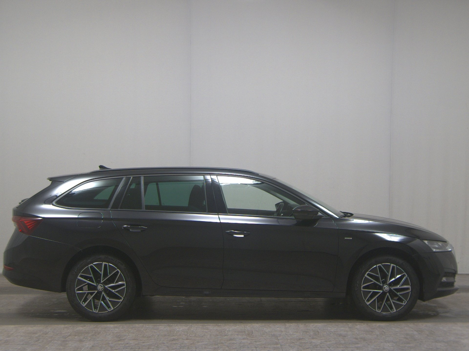 Skoda Octavia Kombi 2.0 TDI Ambition Navi vc RFK LED+