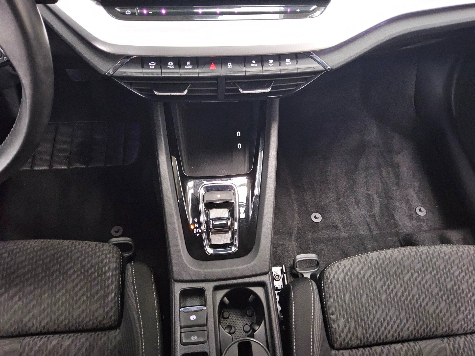 Skoda Octavia Kombi 2.0 TDI Ambition Navi vc RFK LED+ 6