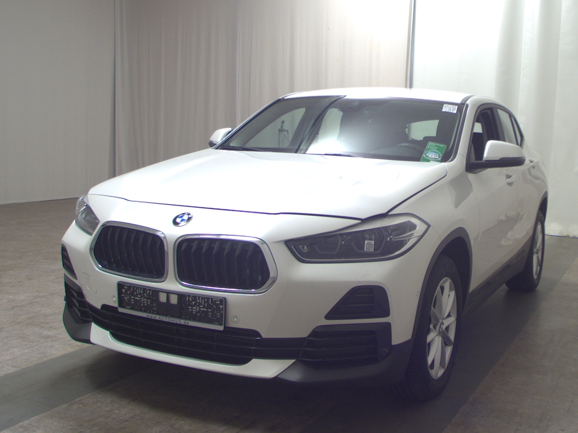 BMW X2 xDrive20d Advantage Navi LED HiFi Kamera SHZ 2