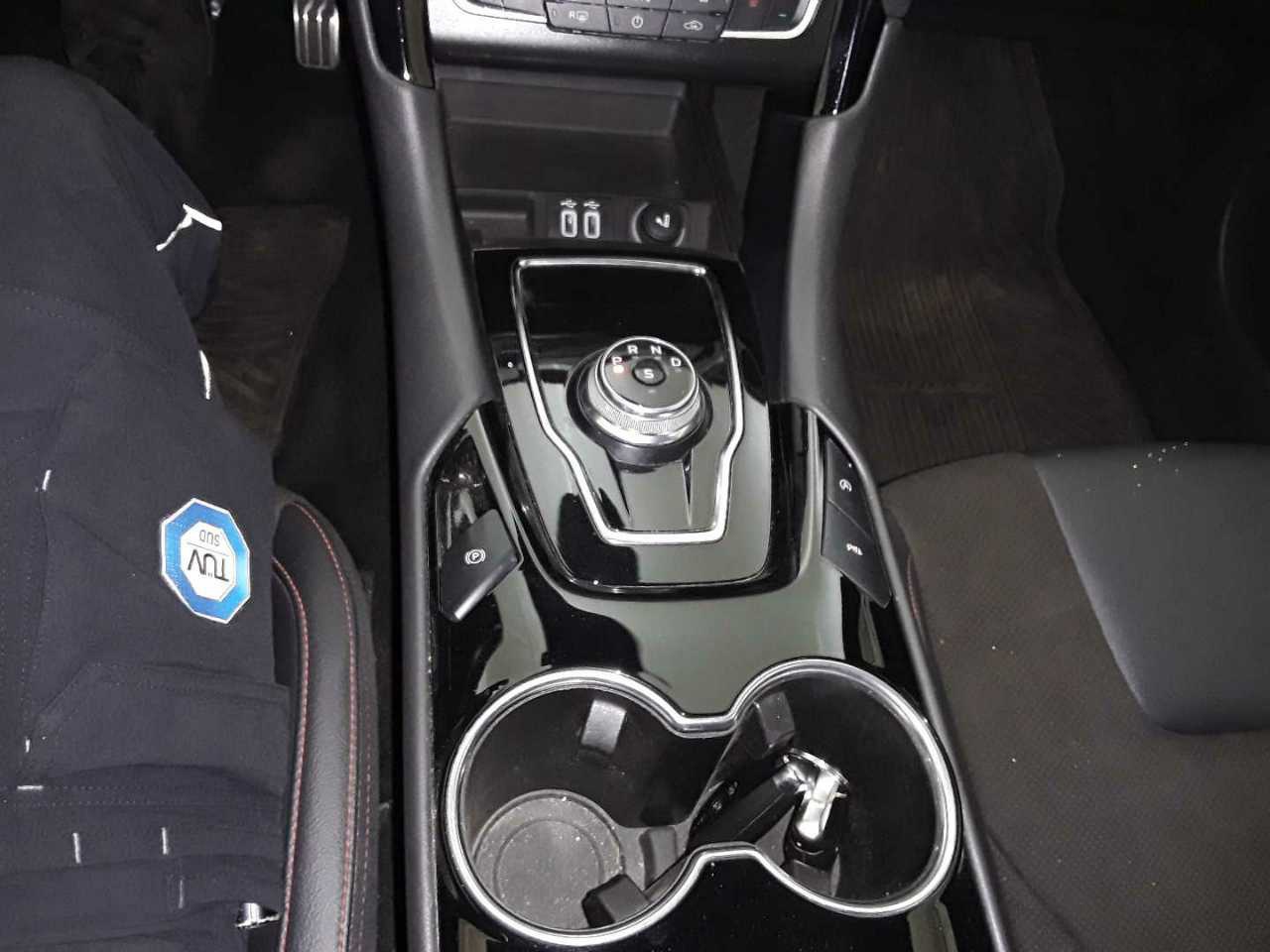 Ford Mondeo Turnier 2.0 EB ST-Line Navi LED AHK RFK 9
