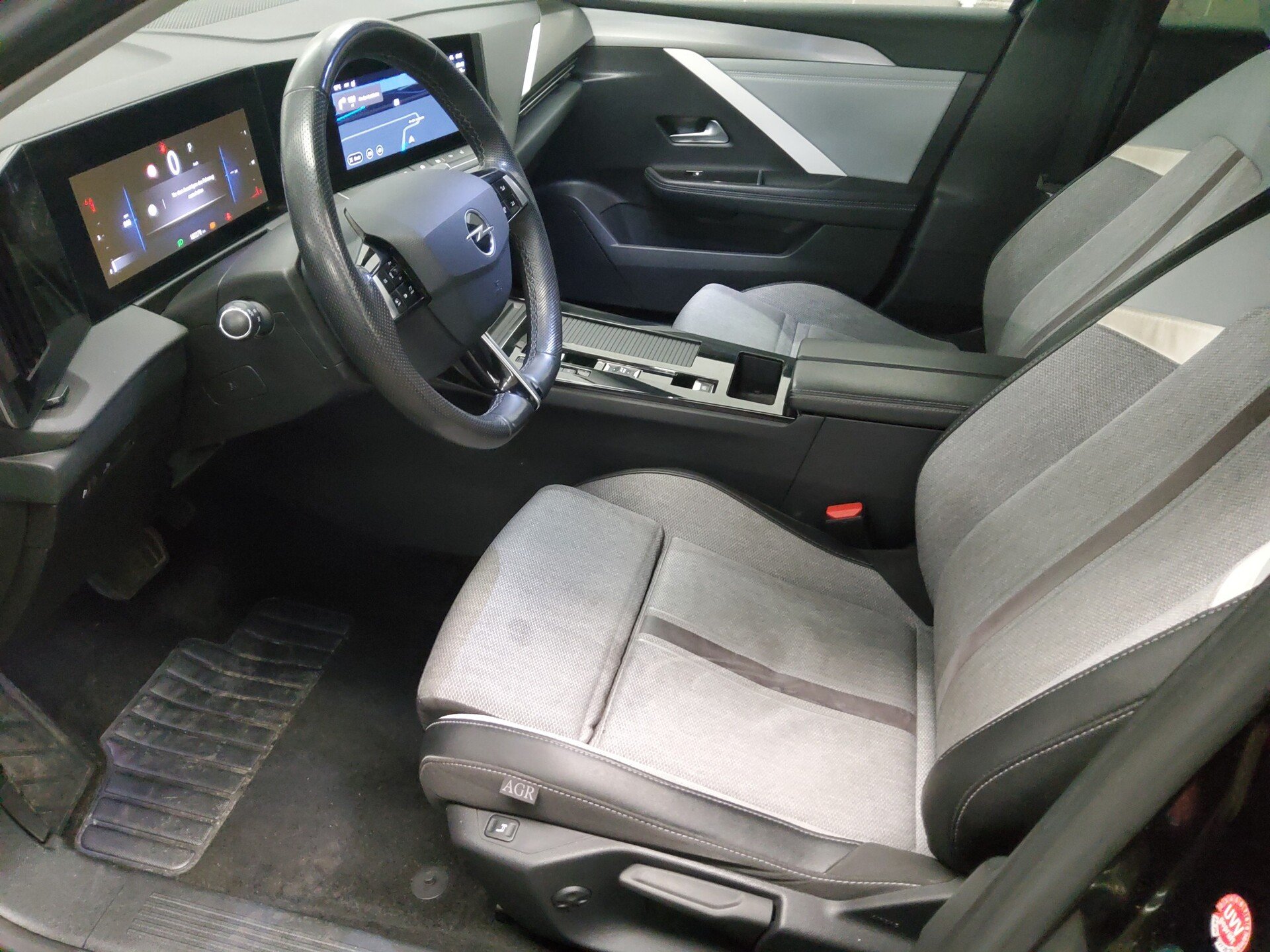 Opel Astra ST 1.5 D Business Elegance Navi LED AHK 9