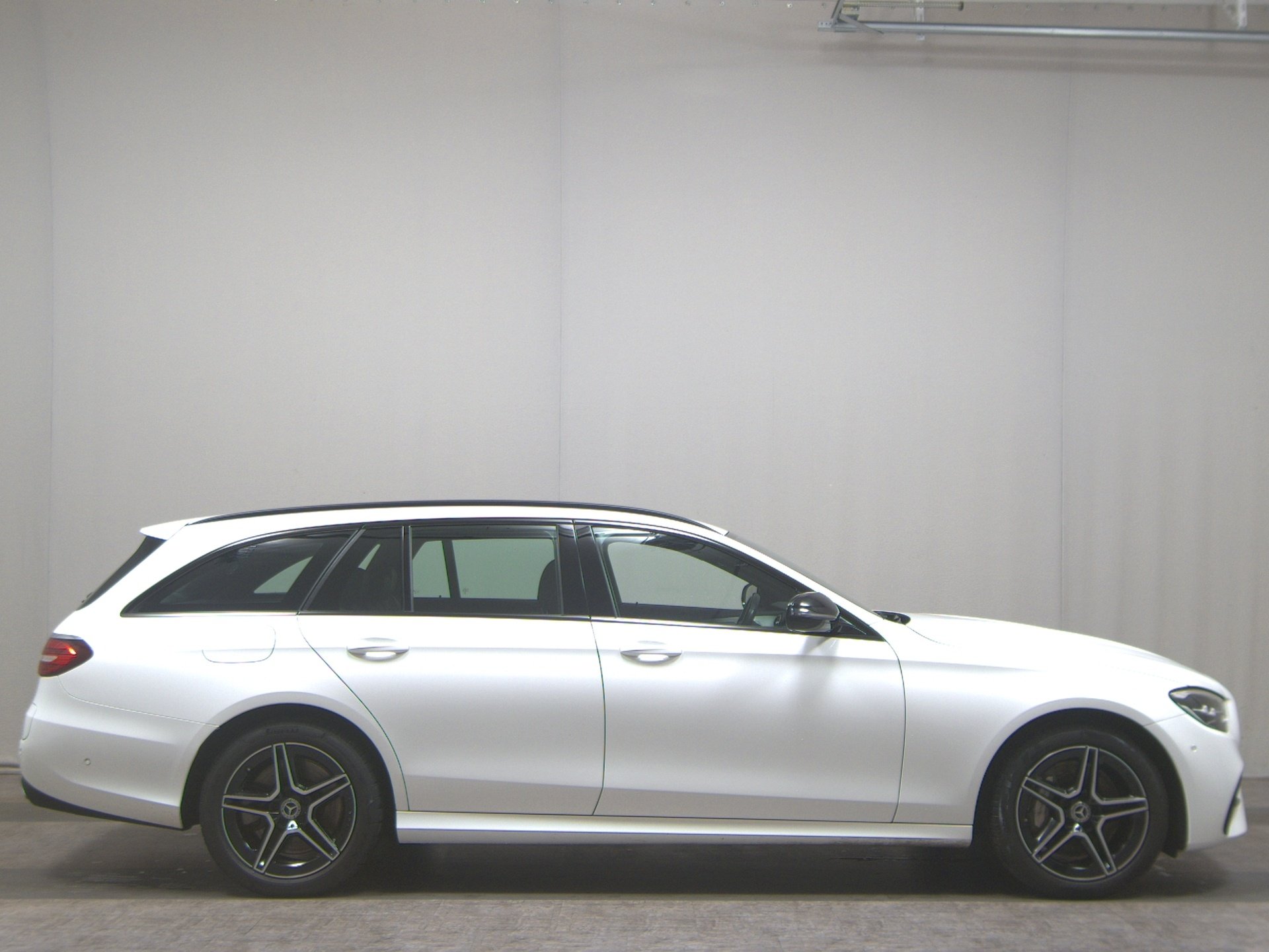 Mercedes-Benz E 300 T de AMG-Line Night Navi Widescreen LED