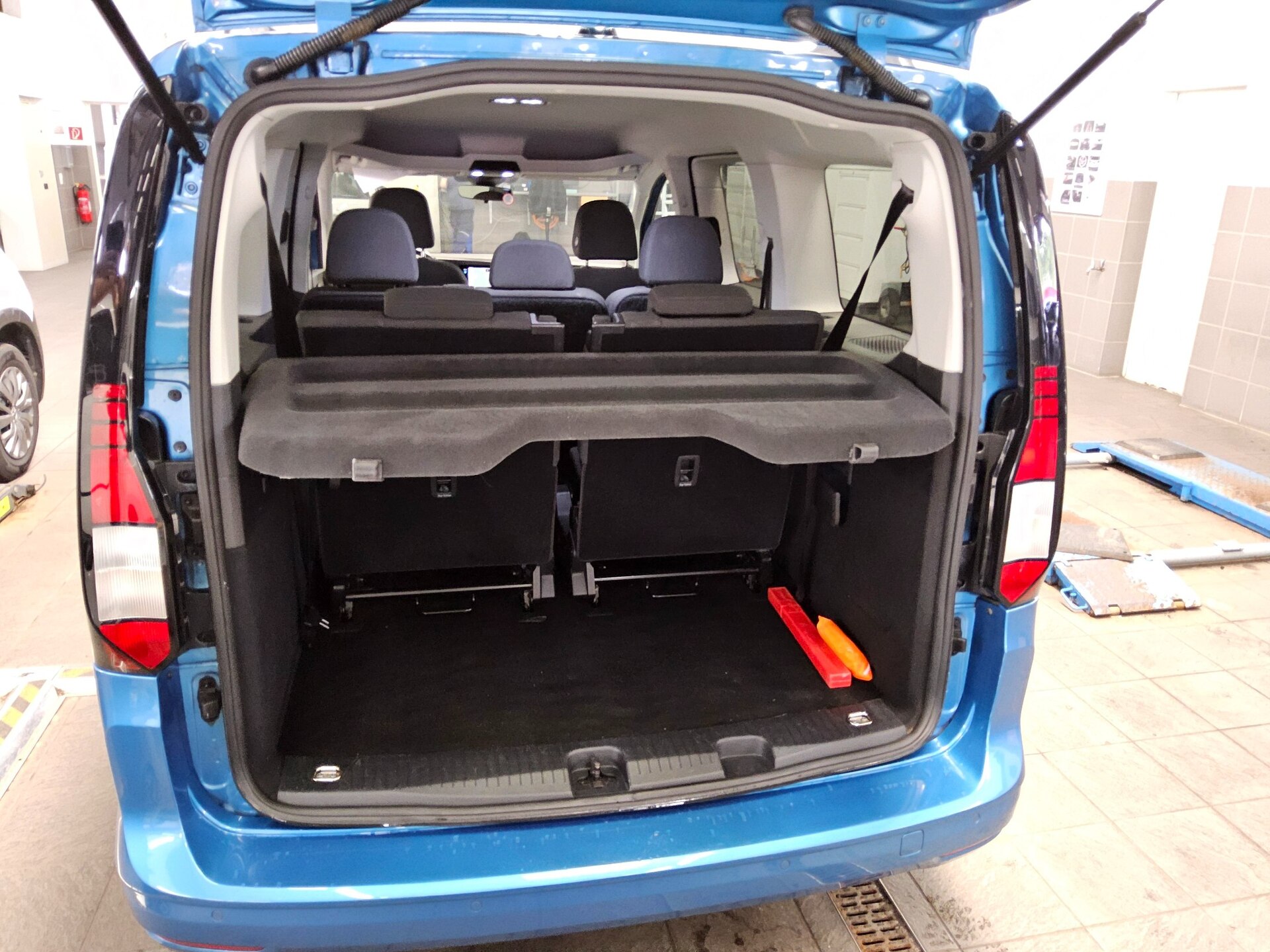 Volkswagen Caddy 1.5 TSI 7-Sitze Navi 11