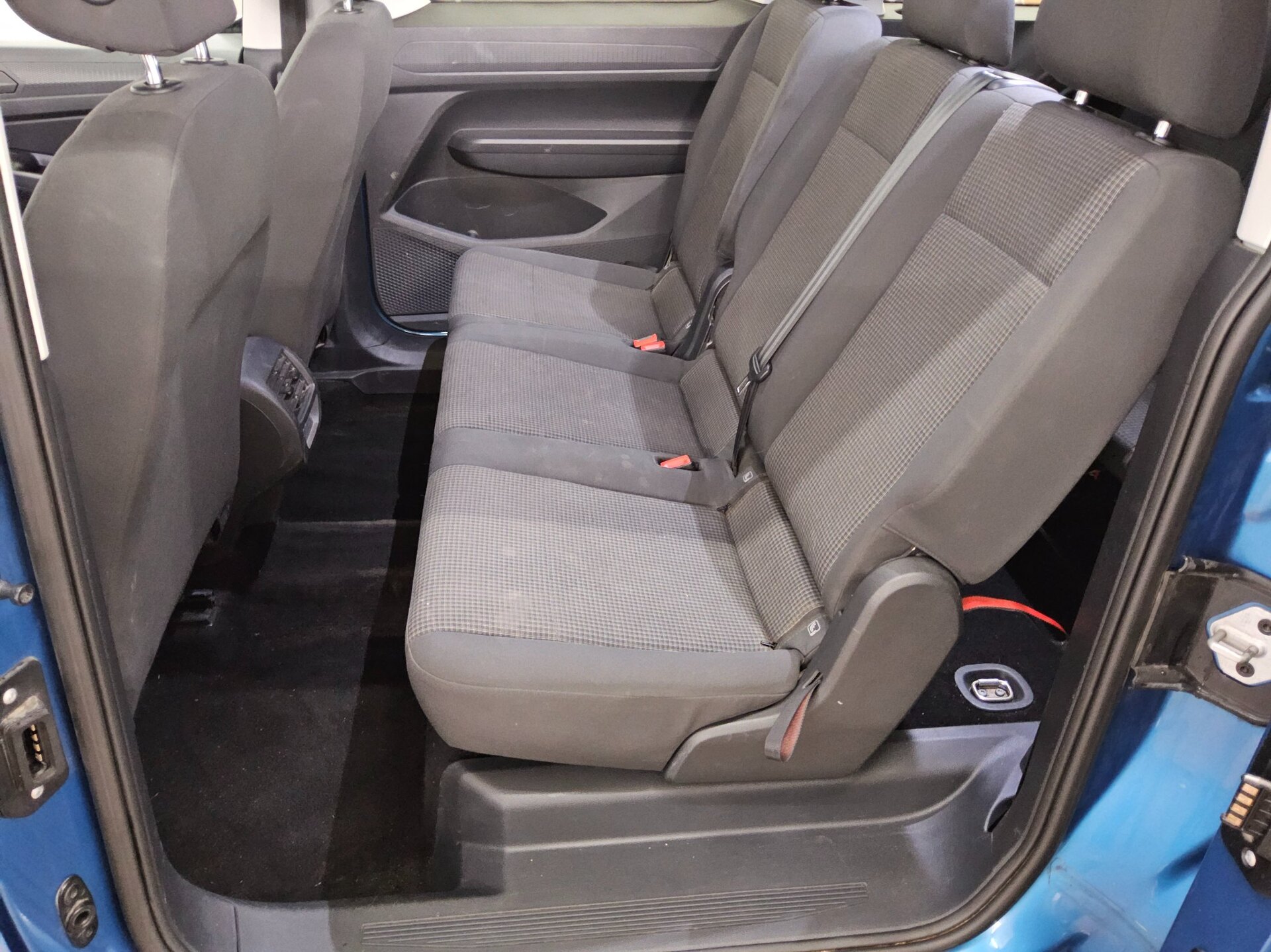 Volkswagen Caddy 1.5 TSI 7-Sitze Navi 13