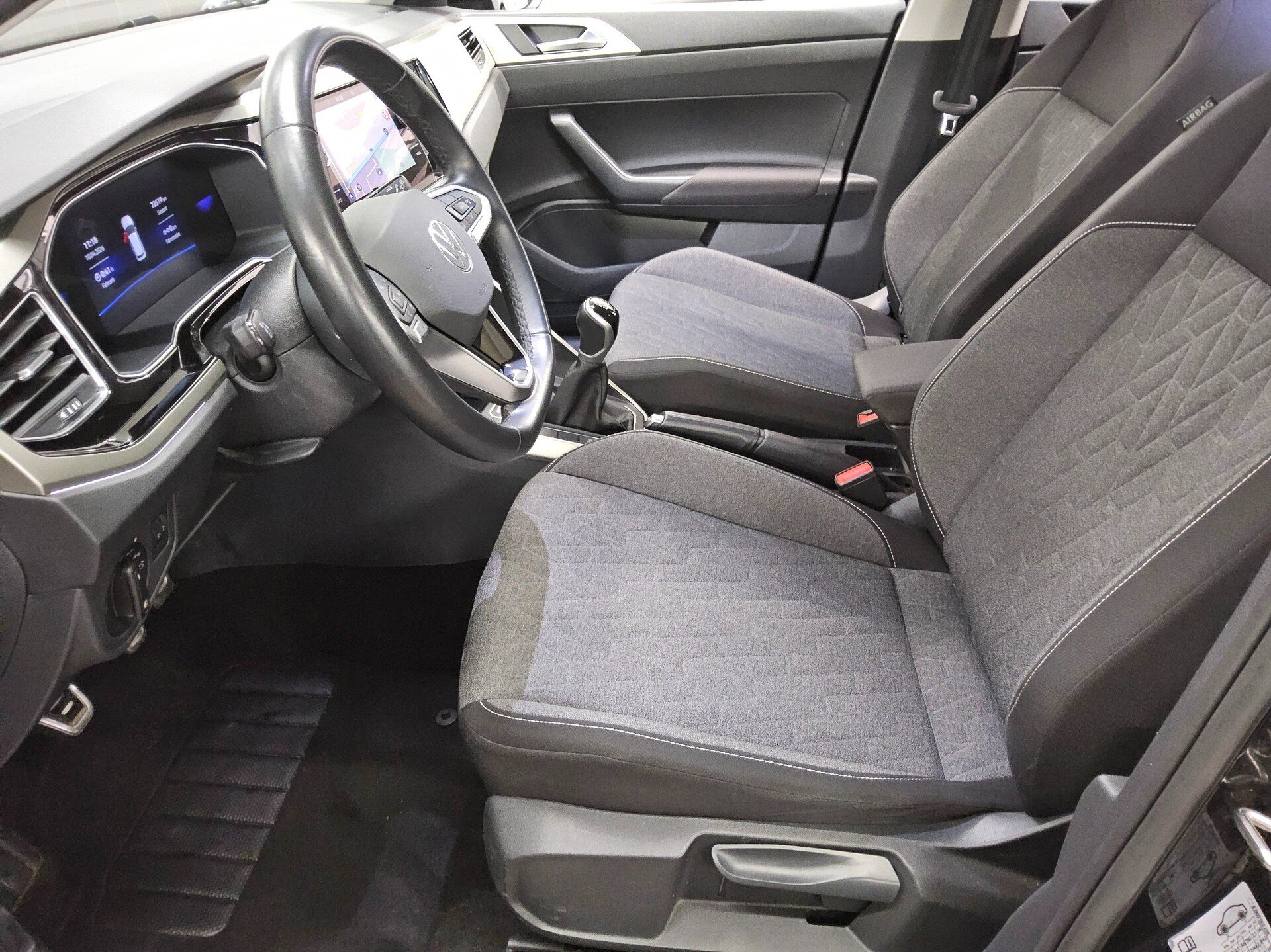 Volkswagen Taigo 1.0 TSI Move Navi LED DC SHZ DAB PDC 9