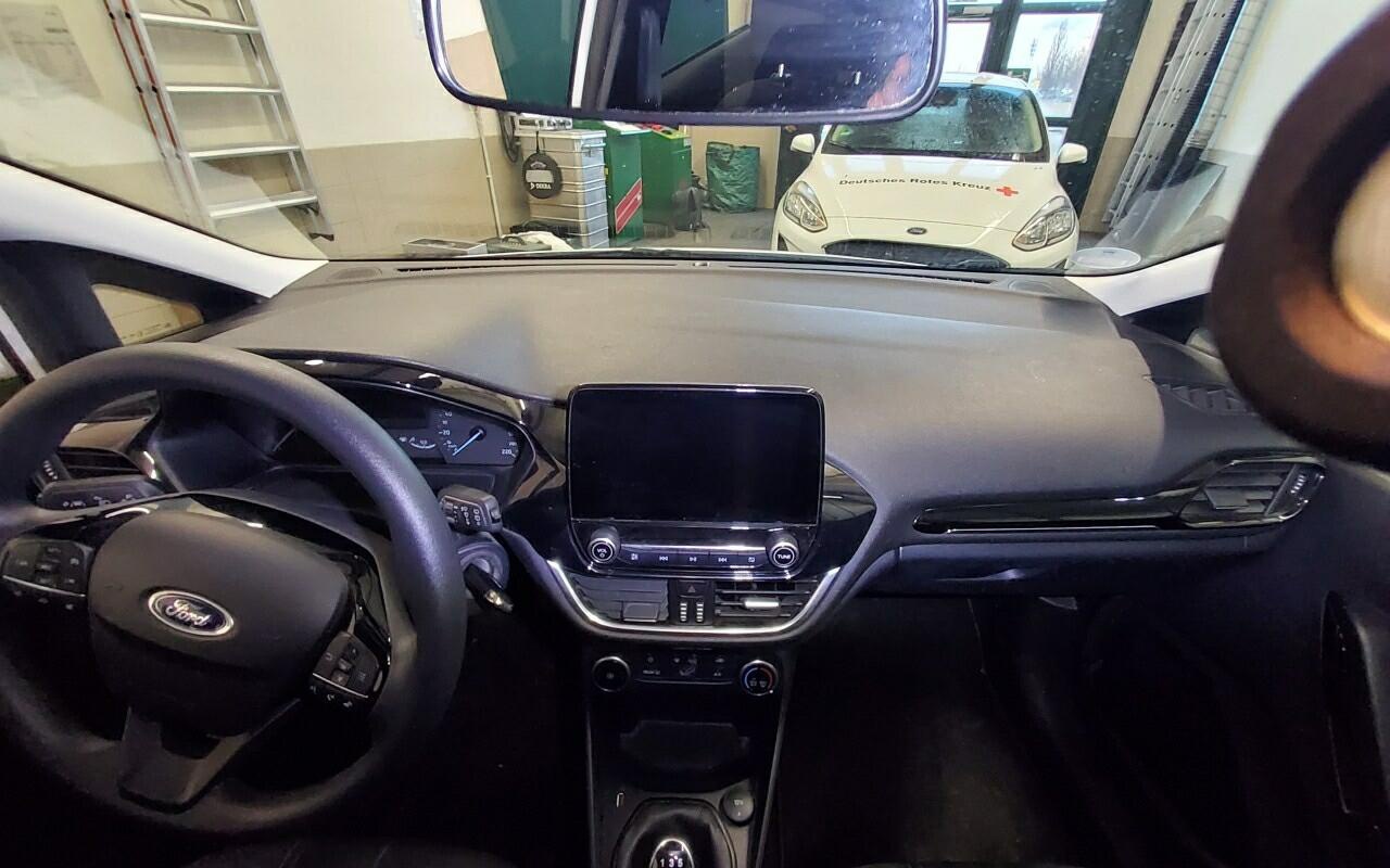 Ford Fiesta 1.1 Cool&Connect NAVI PDC LED SPURHALTE WLAN 3