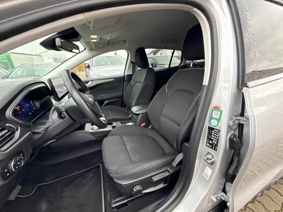 Ford Focus Turnier 1.5 EB Titanium X Navi LED Shz DC RFK 11