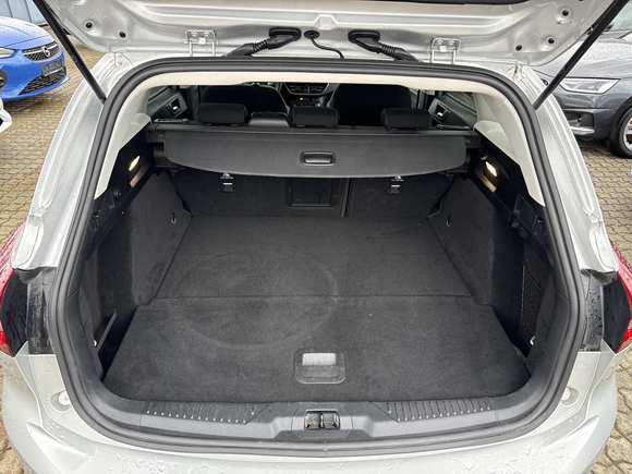 Ford Focus Turnier 1.5 EB Titanium X Navi LED Shz DC RFK 12