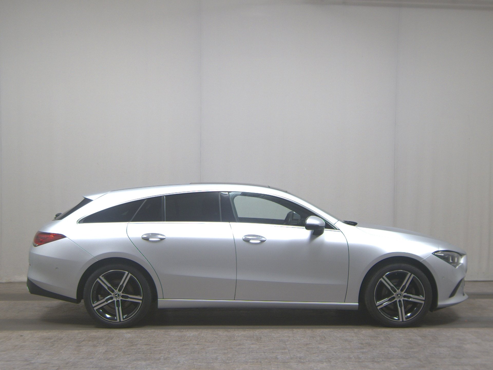 Mercedes-Benz CLA 200 SB d Progressive T-Leder Navi LED Pano