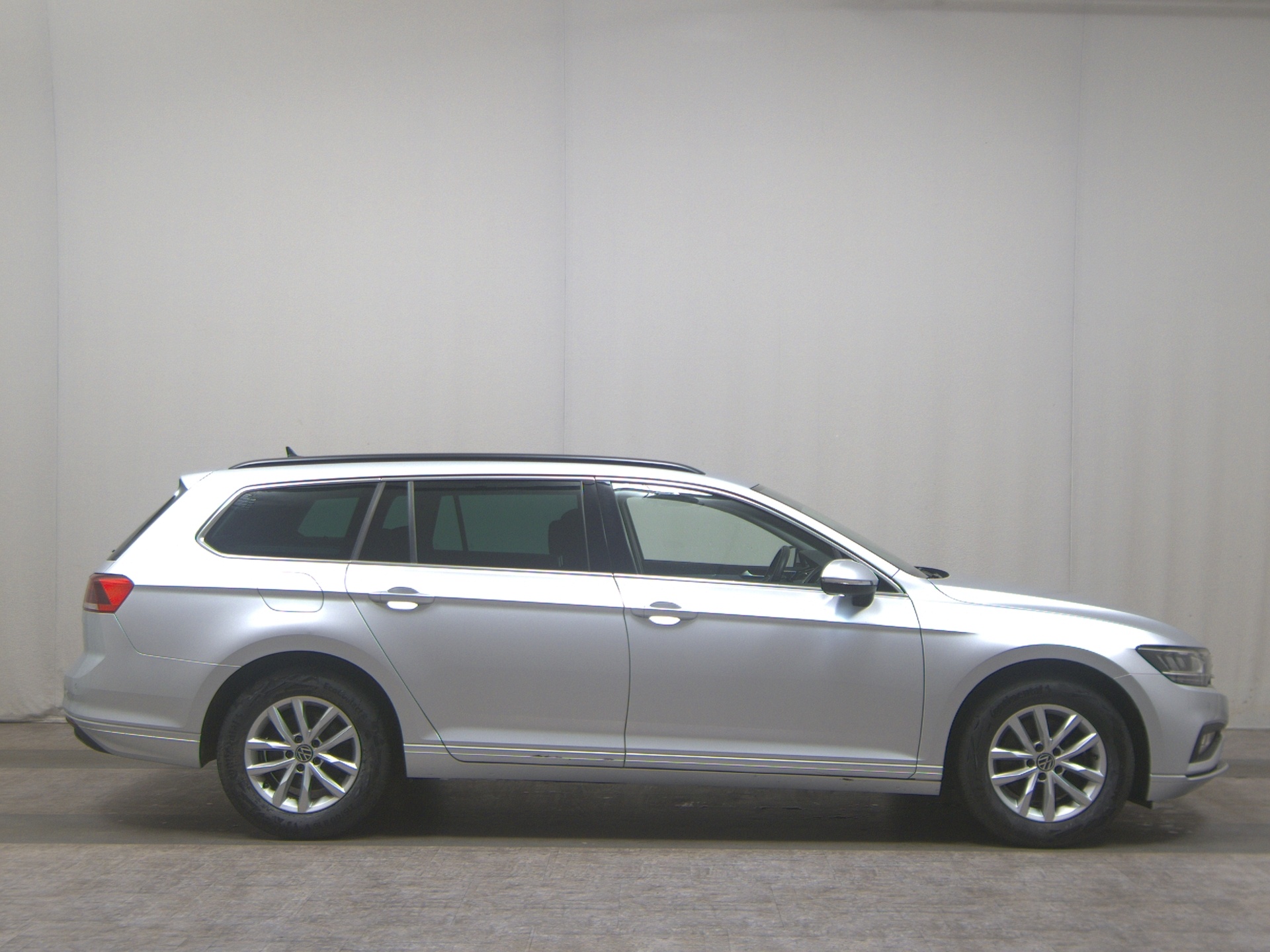 Volkswagen Passat Variant 2.0 TDI Business Navi LED RFK