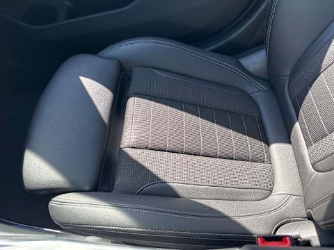 BMW 320dA Touring Navi LED Shz Wide T-Leder 9