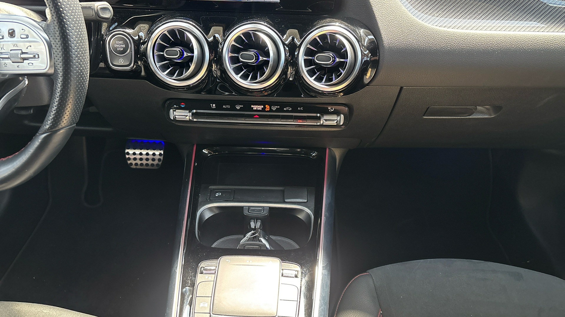 Mercedes-Benz GLA 220 d 4M AMG-Line AHK 4