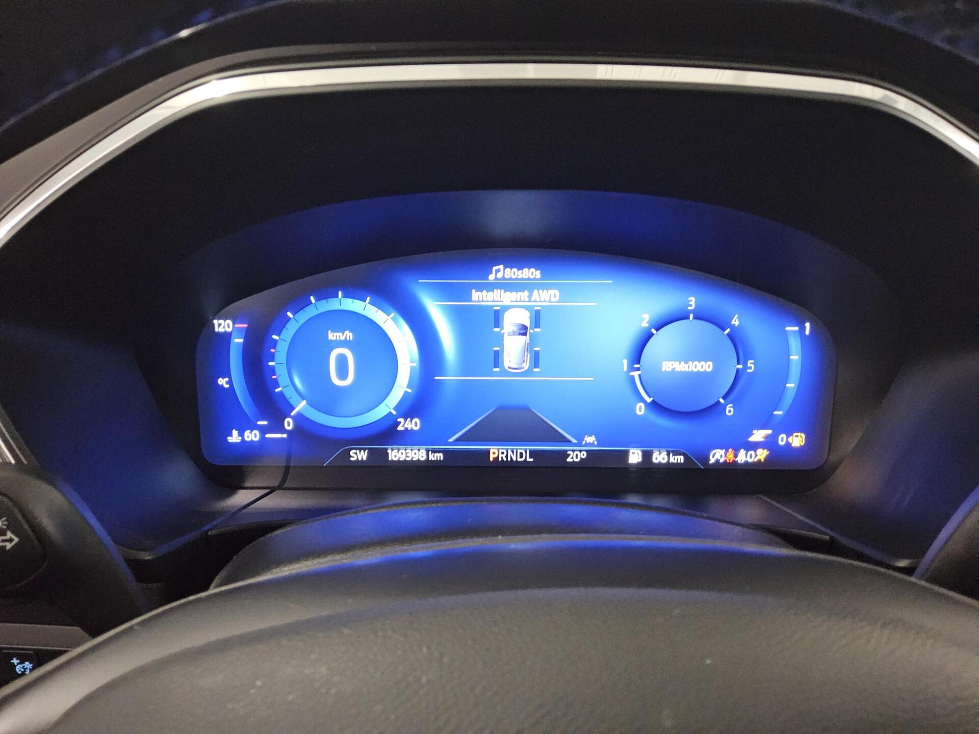 Ford Kuga 2.0 EB Titanium Navi DigiTacho AHK RFK LED 8