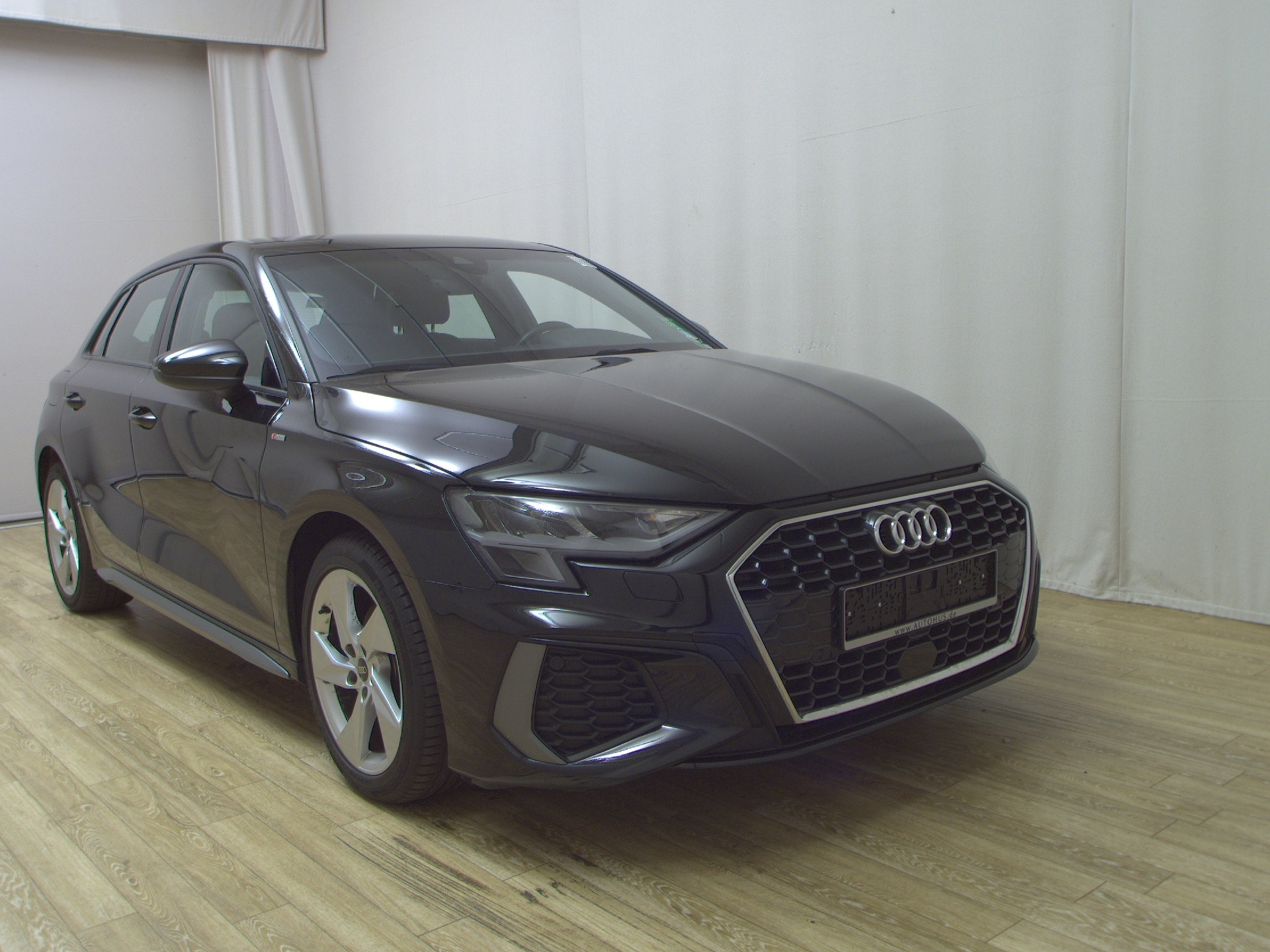 Audi A3 Sportback 30 TDI S-Line Navi LED Virtual Sound PDC 3