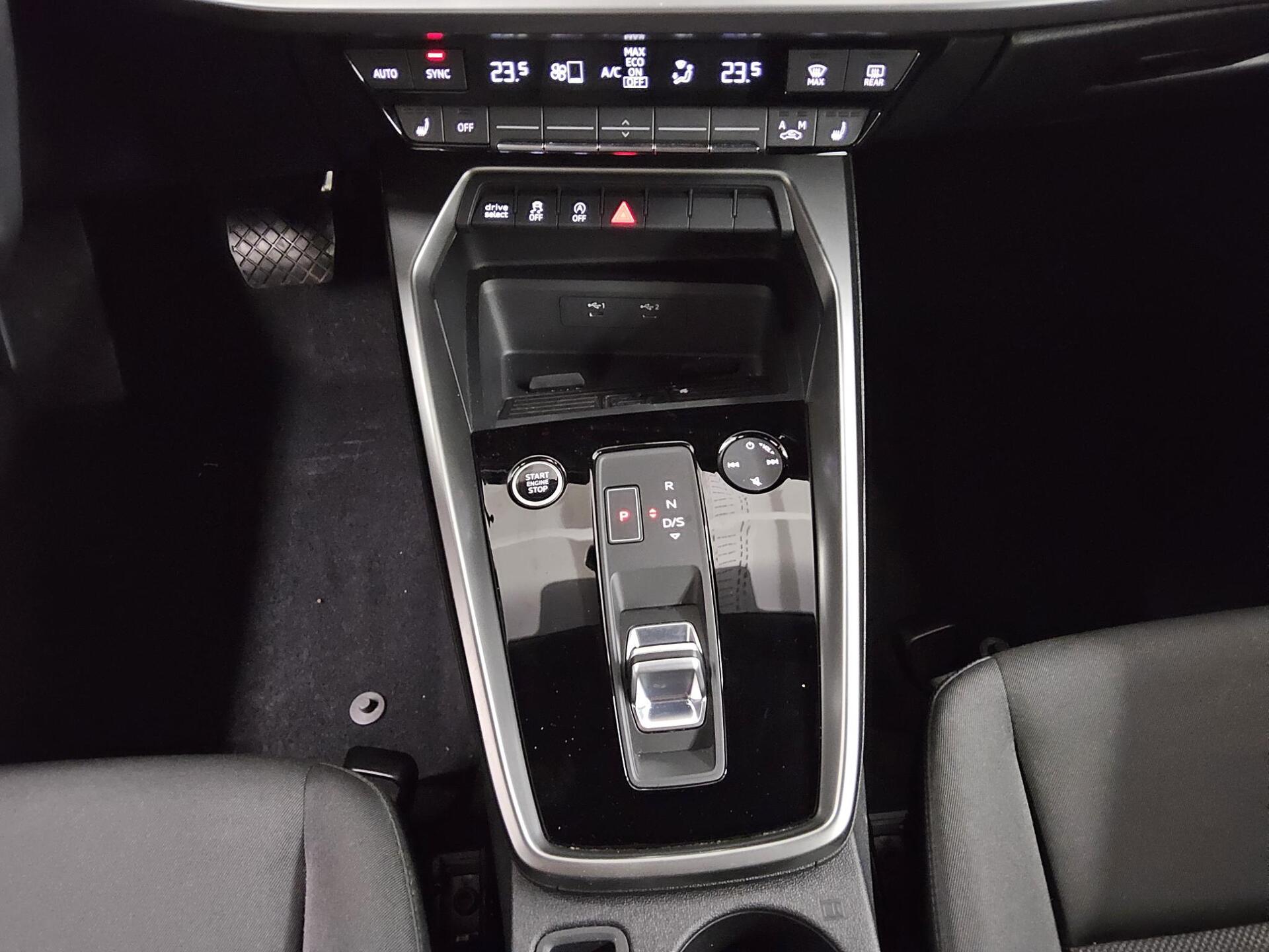 Audi A3 Sportback 30 TDI S-Line Navi LED Virtual Sound PDC 6