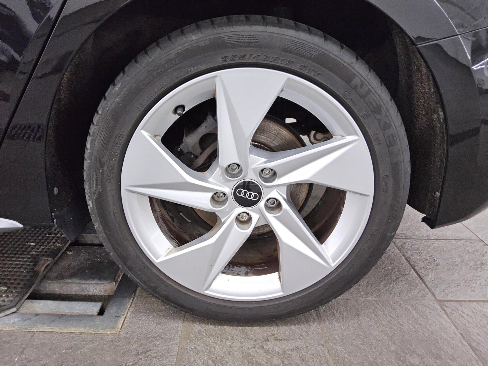 Audi A3 Sportback 30 TDI S-Line Navi LED Virtual Sound PDC 11