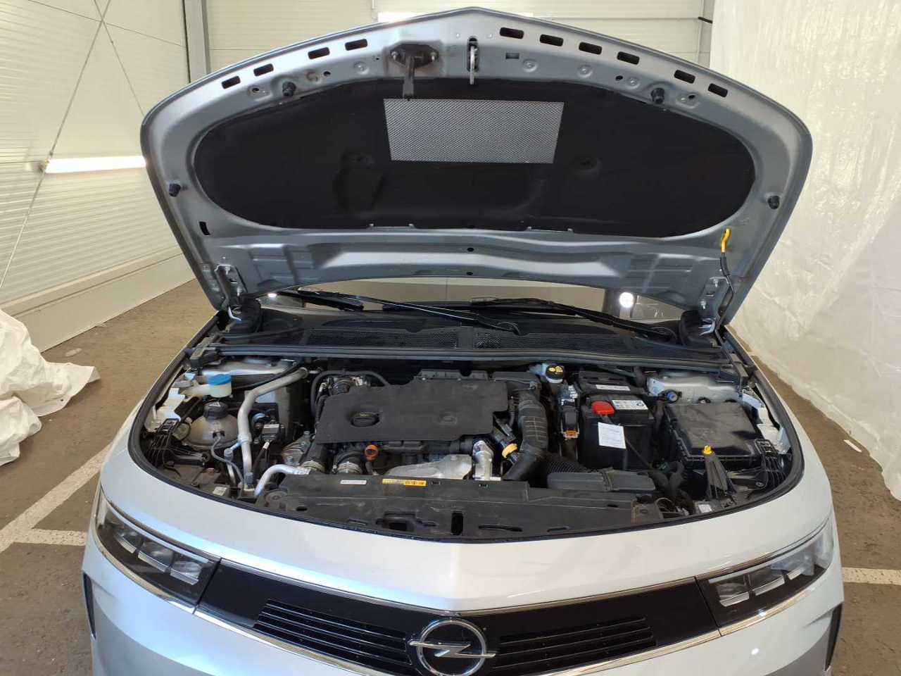 Opel Astra 1.5 D Elegance Navi LED T-Leder RFK SHZ 12