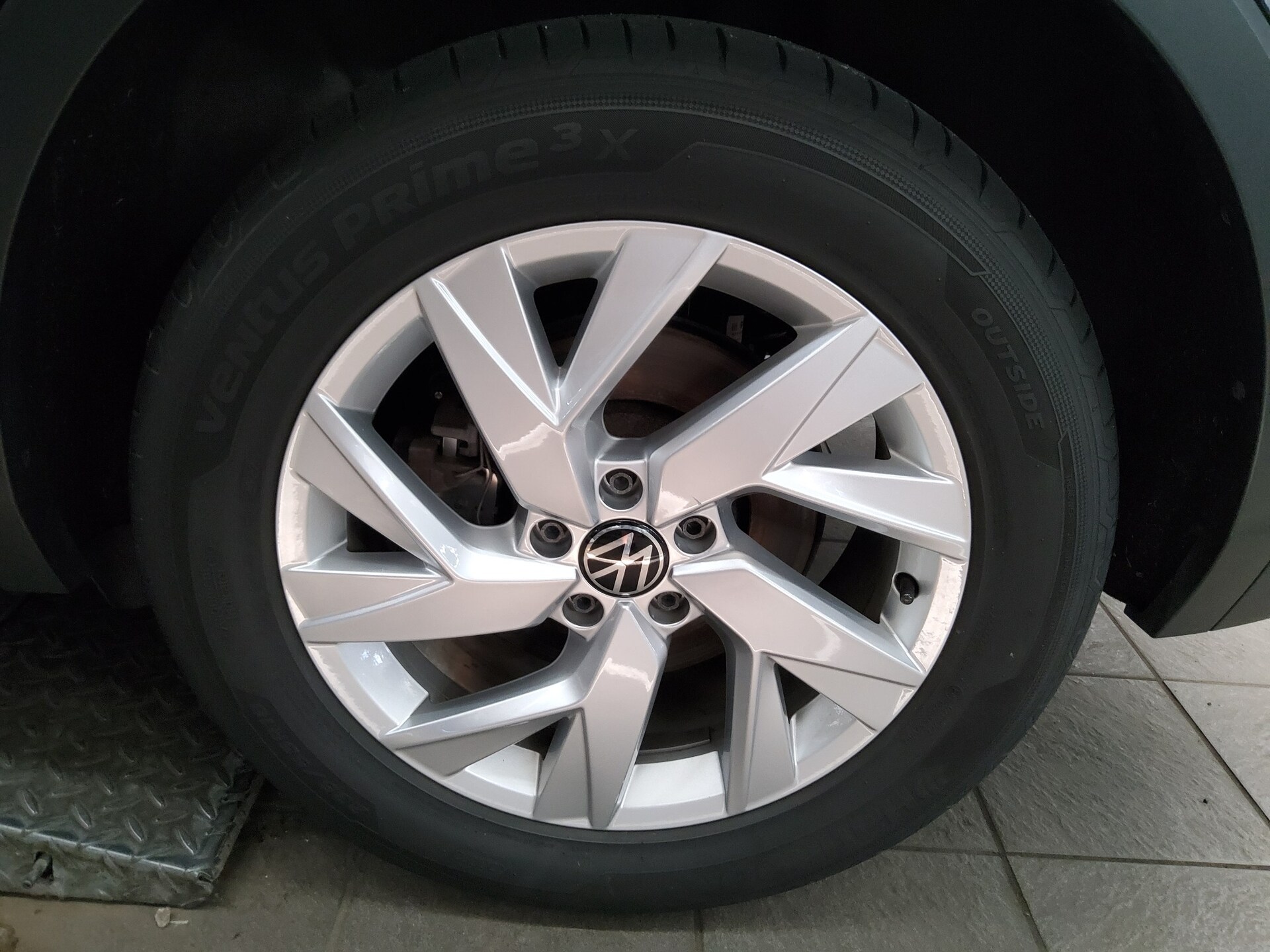 Volkswagen Tiguan 1.4 TSI e Elegance Leder DCC Matrix DC 11