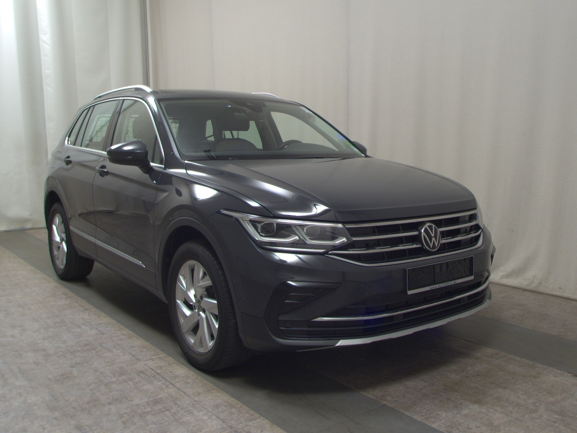 Volkswagen Tiguan 1.4 TSI e Elegance Leder DCC Matrix DC 3