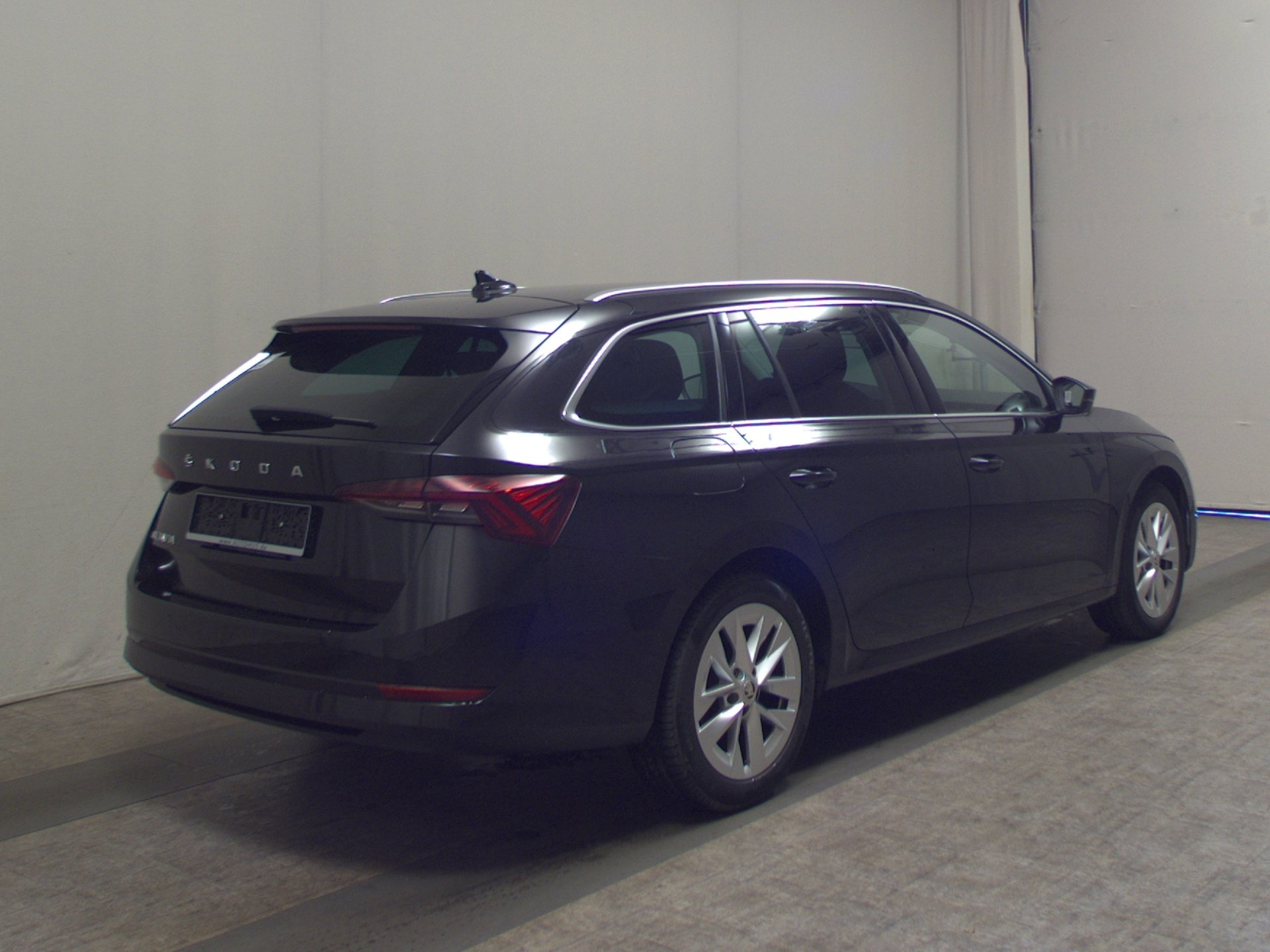 Skoda Octavia Kombi 2.0 TDI Style Navi LED Virtual HuD Canton 4