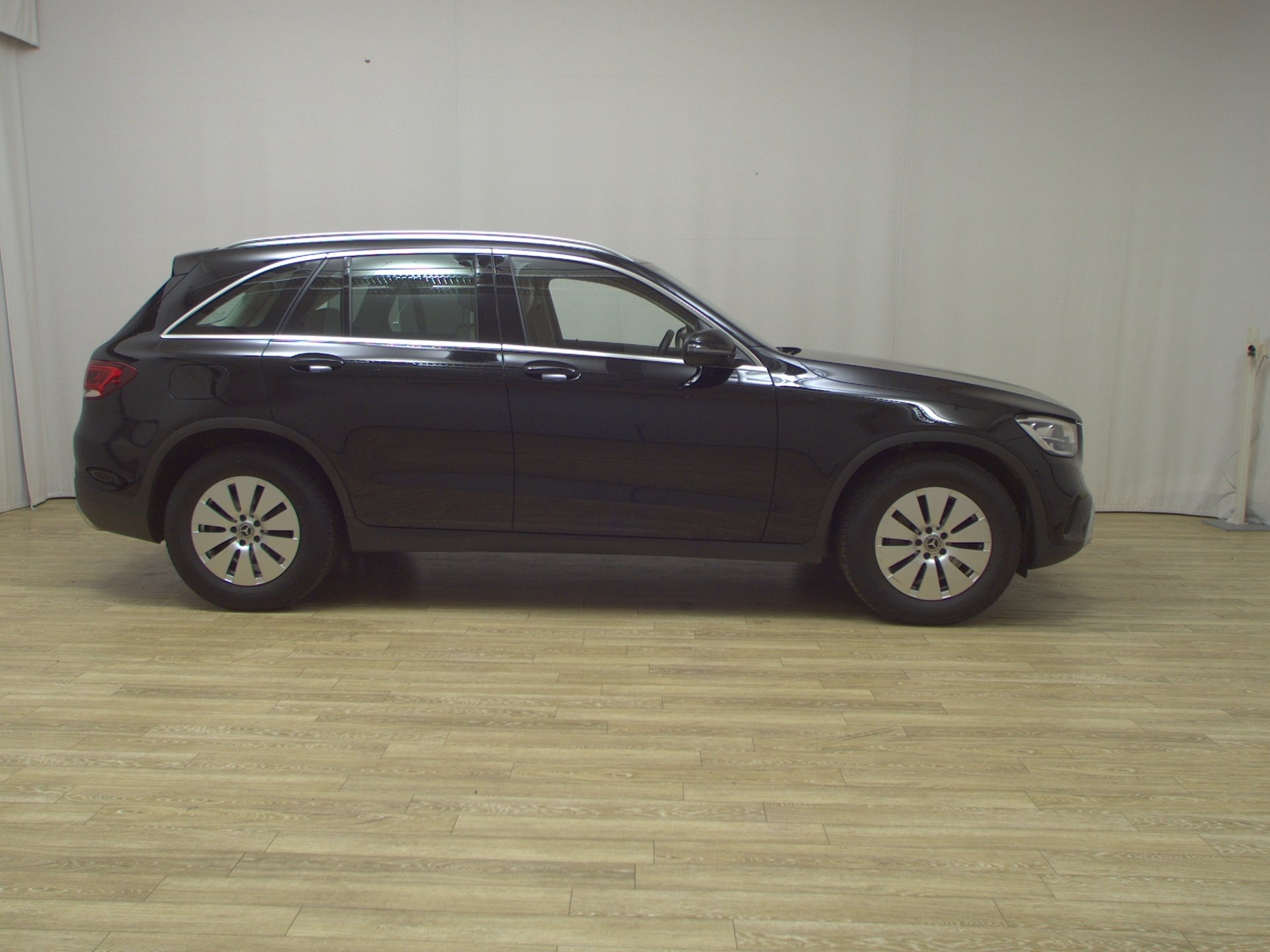 Mercedes-Benz GLC 220 d 4M Command LED Leder AHK
