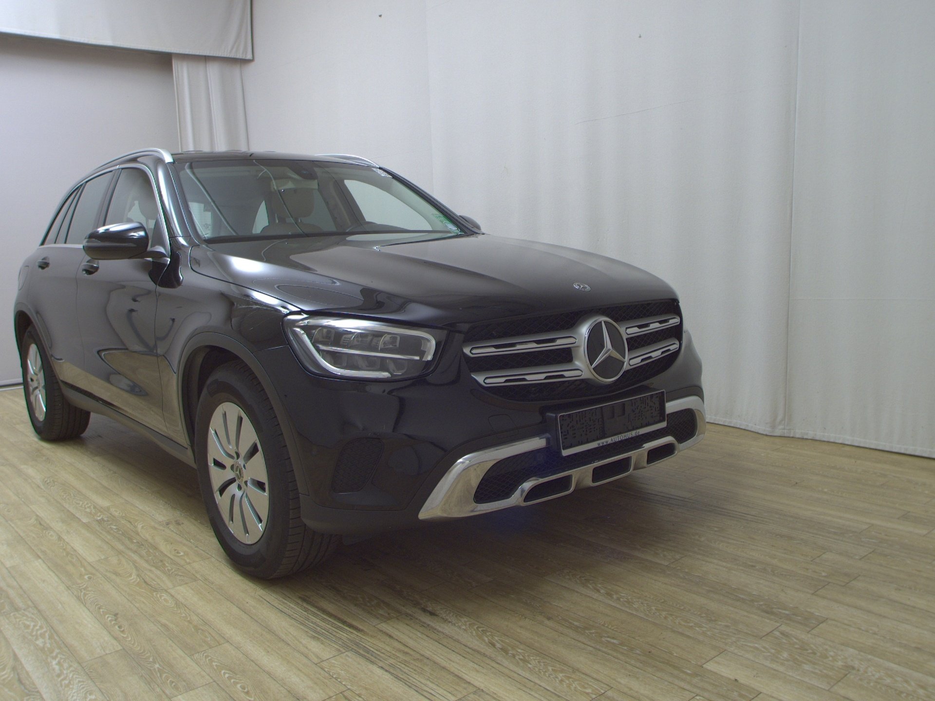 Mercedes-Benz GLC 220 d 4M Command LED Leder AHK 3