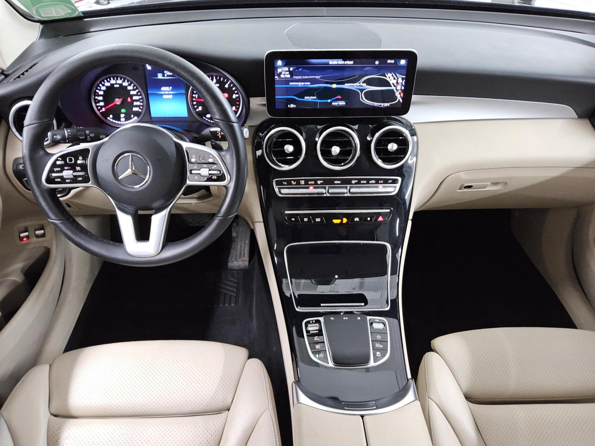 Mercedes-Benz GLC 220 d 4M Command LED Leder AHK 5