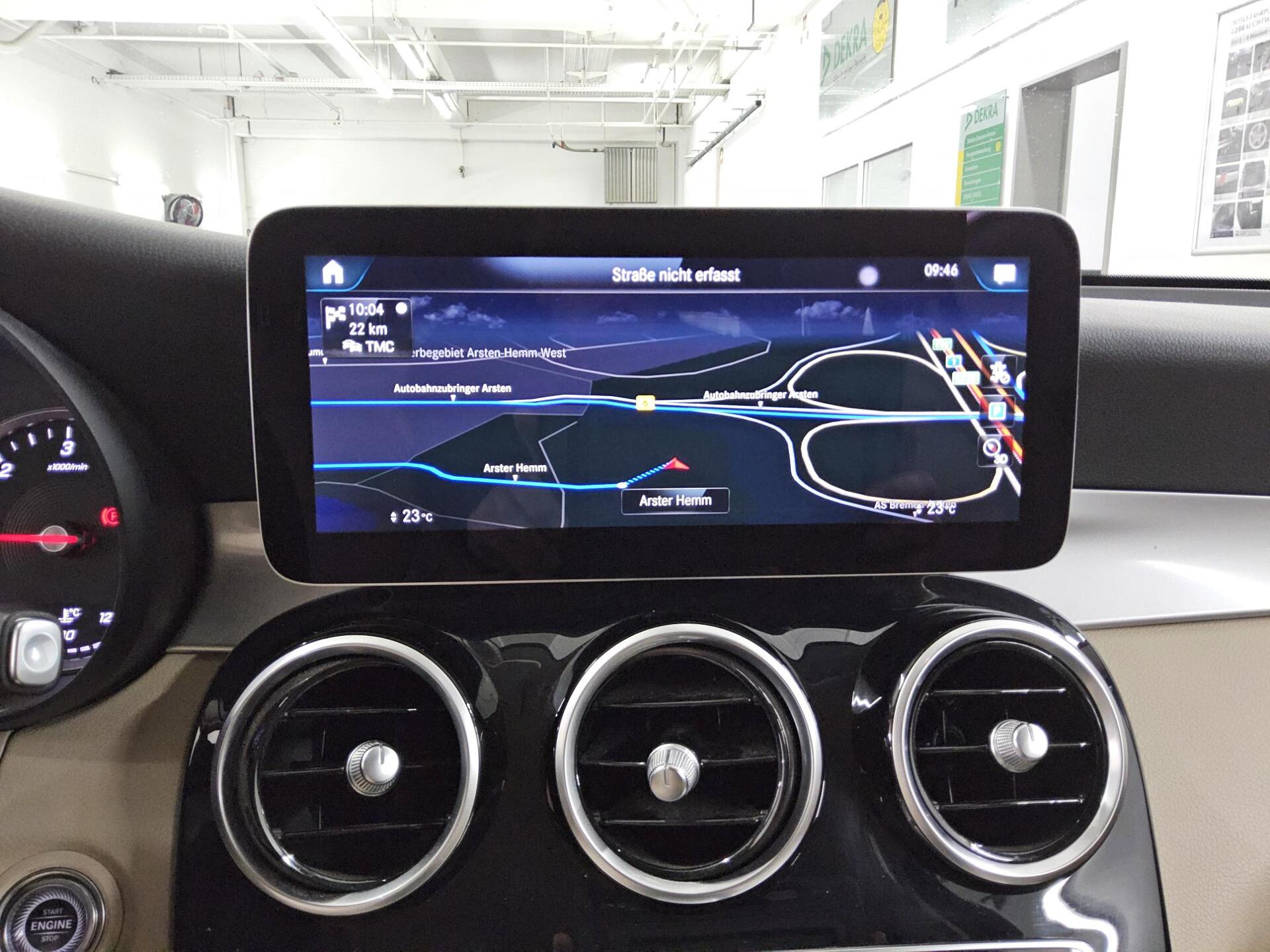 Mercedes-Benz GLC 220 d 4M Command LED Leder AHK 7