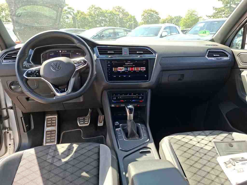 Volkswagen Tiguan 2.0 TDI R-Line NAVI DC LED AHK 5