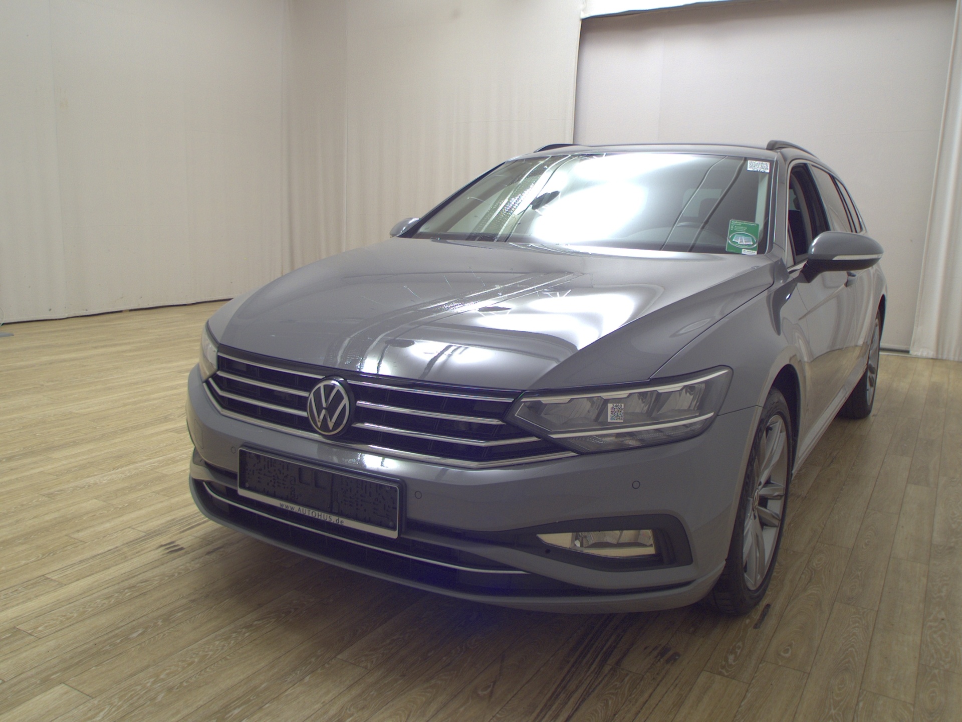Volkswagen Passat Variant 2.0 TDI Business Navi LED DC AHK 2
