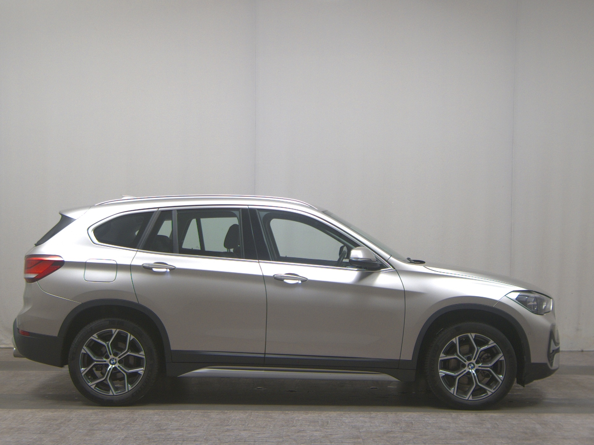 BMW X1 xDrive18d X-Line T-Leder Navi LED PDC SHZ