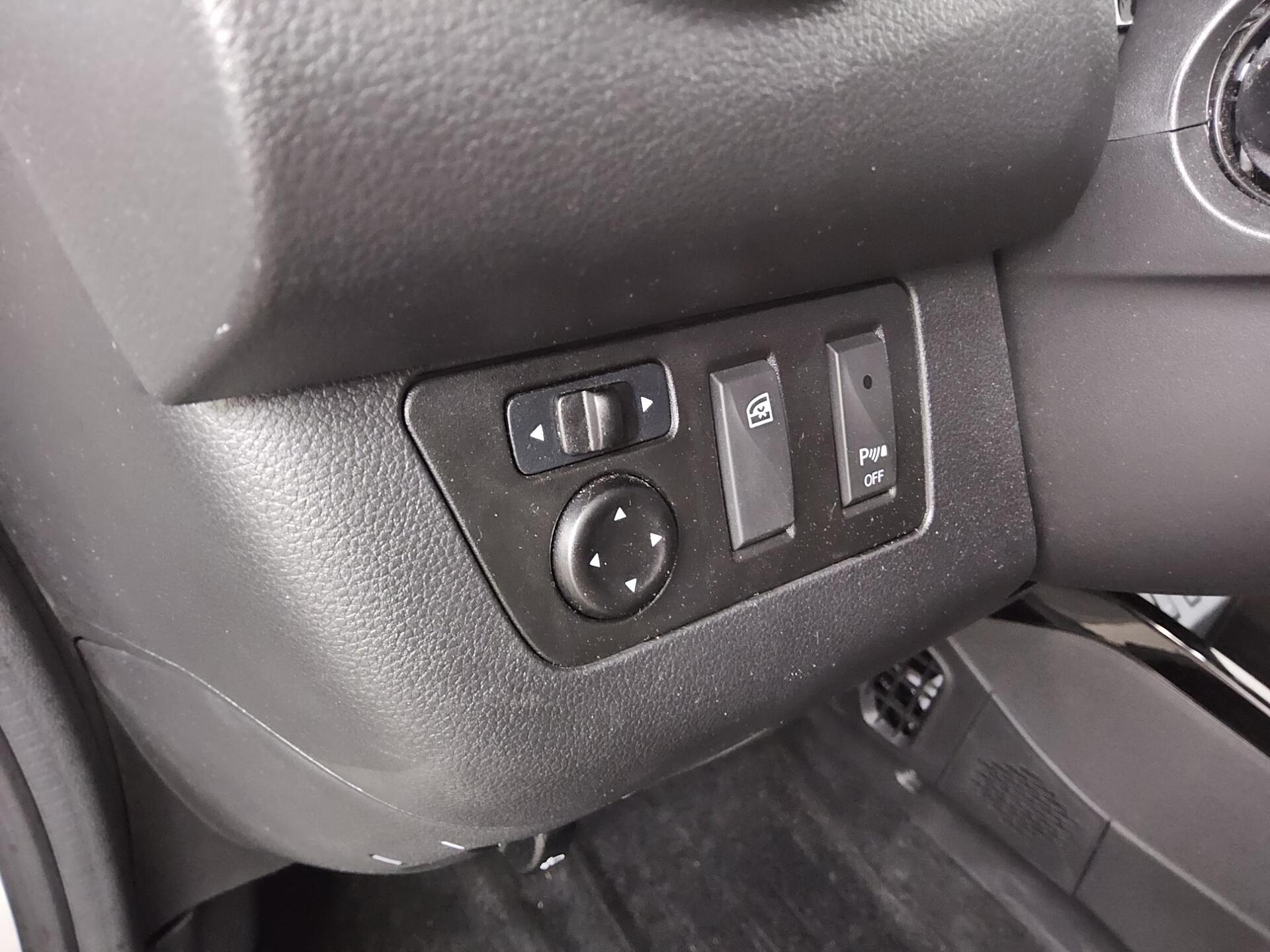 Dacia Spring Electric T-Leder 9