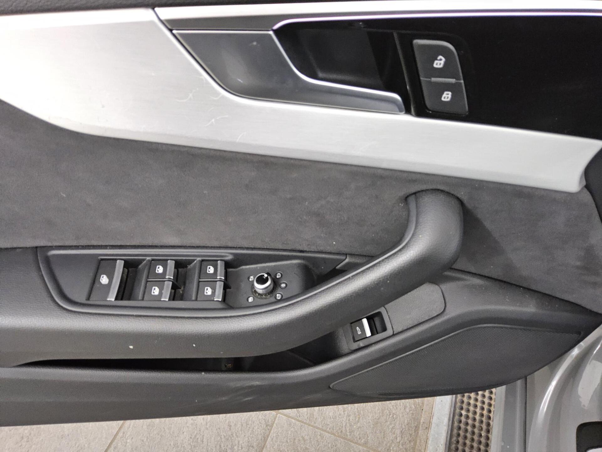 Audi A5 45 TFSI Qu. S-Line T-Leder Navi LED Sound RFK 10