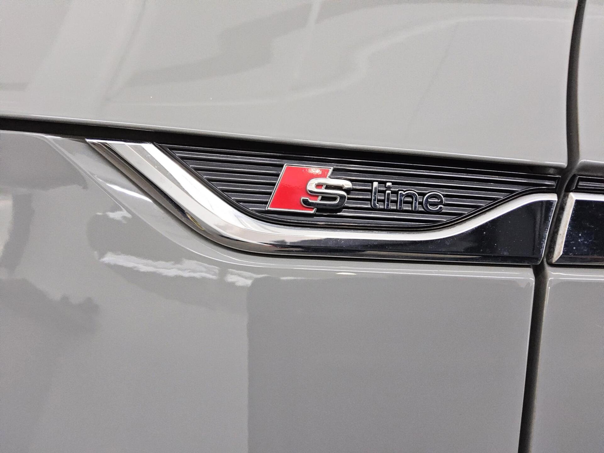 Audi A5 45 TFSI Qu. S-Line T-Leder Navi LED Sound RFK 12
