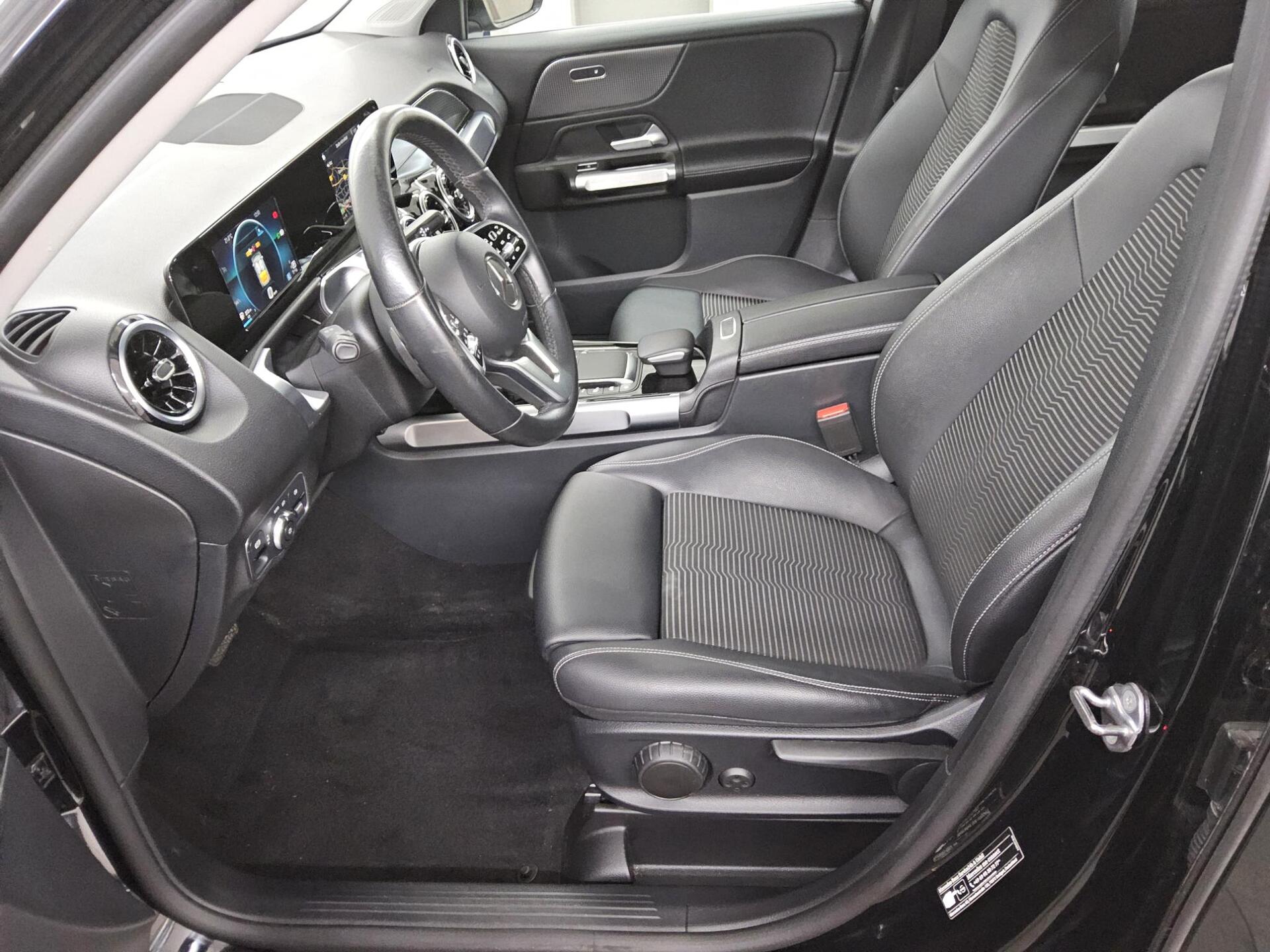 Mercedes-Benz GLB 200 d Progressive Navi LED Shz T-Leder 9