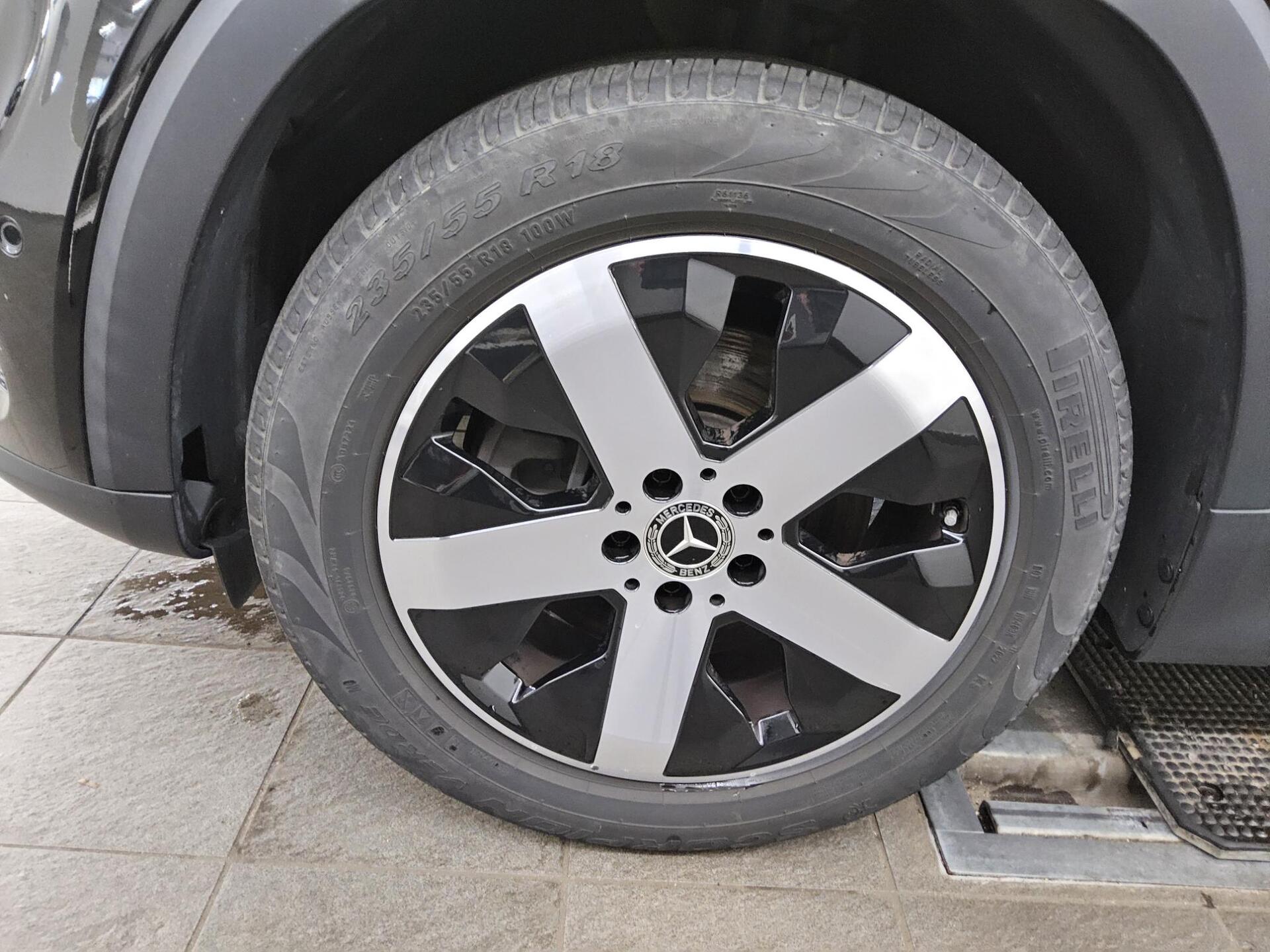 Mercedes-Benz GLB 200 d Progressive Navi LED Shz T-Leder 11
