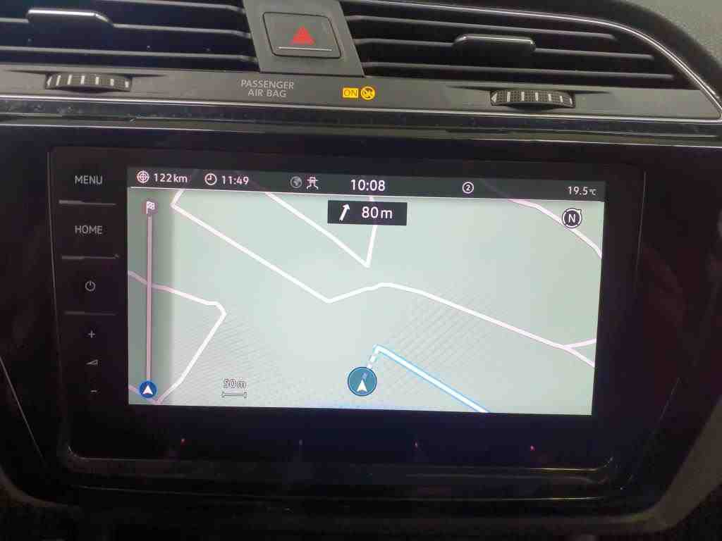 Volkswagen Touran 2.0 TDI Comf. Navi LED Pano 10