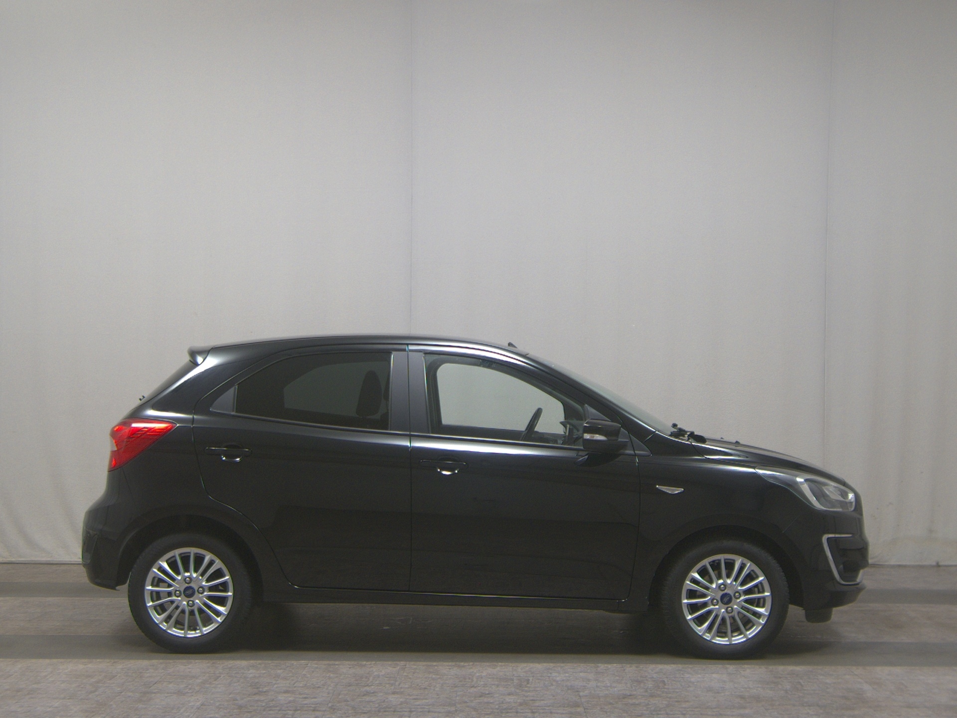 Ford Ka+ 1.2 Cool&Connect PDC Tempomat SHZ