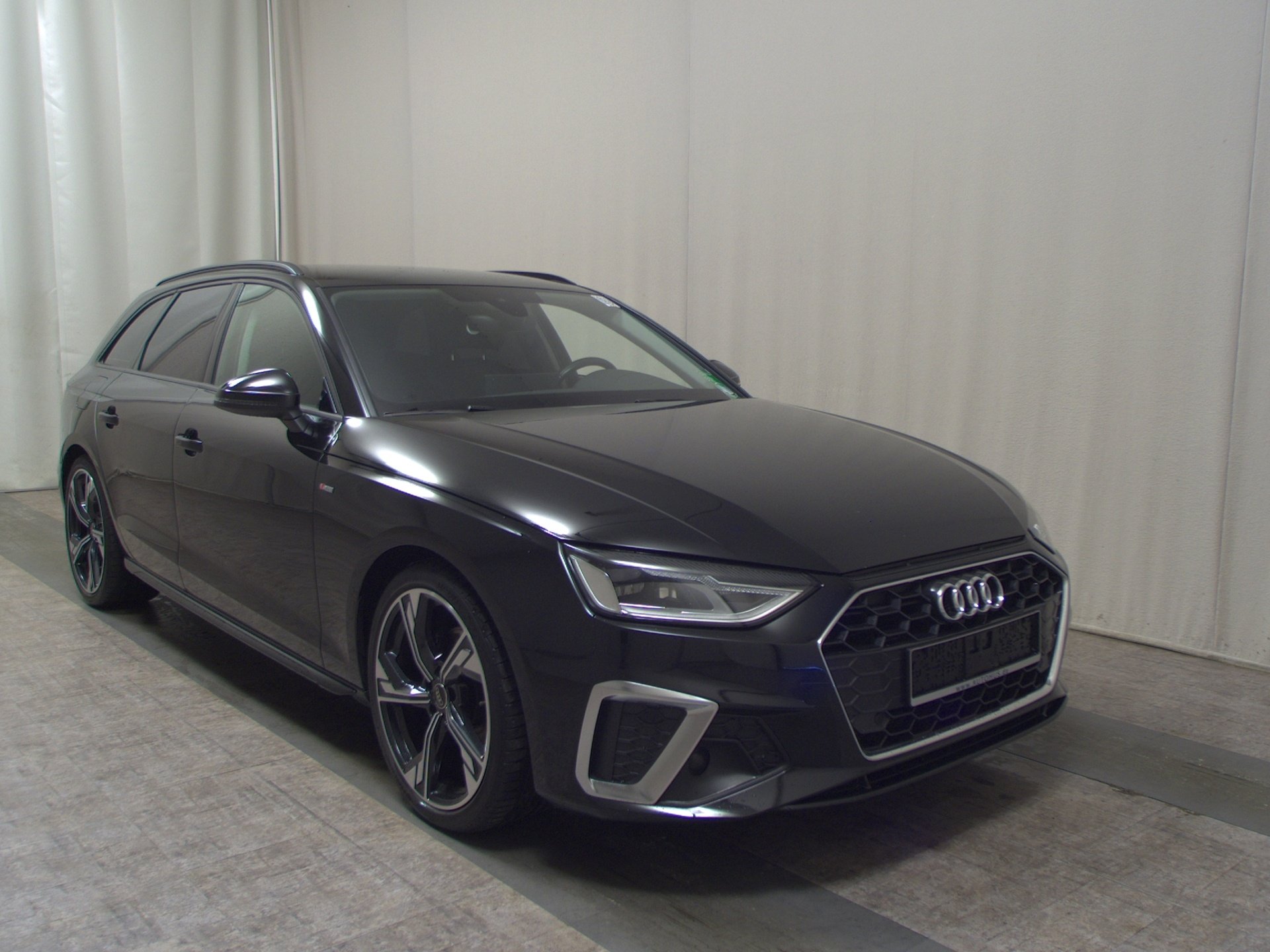 Audi A4 Avant 35 TDI S-Line Navi LED vc RfK ACC PDC 3