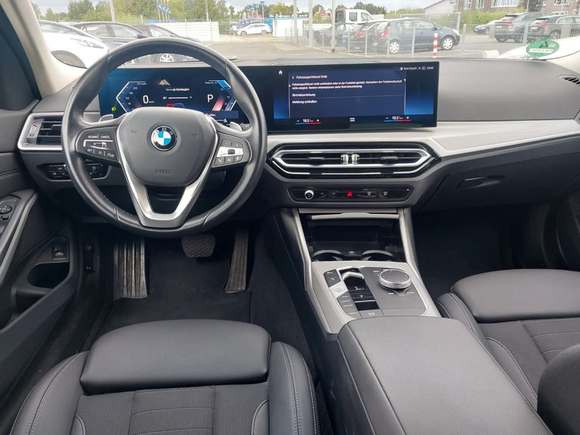 BMW 320dA Touring Leder NAVI SHZ PDC LED 5