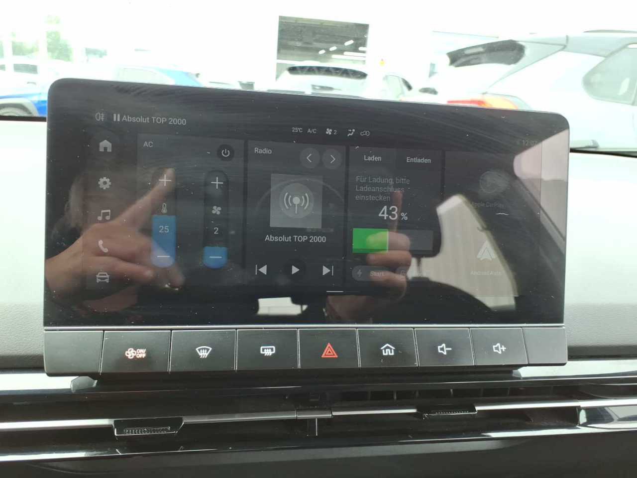 MG MG4 LED CARPLAY ANDROID KLIMAAUT PDC 9