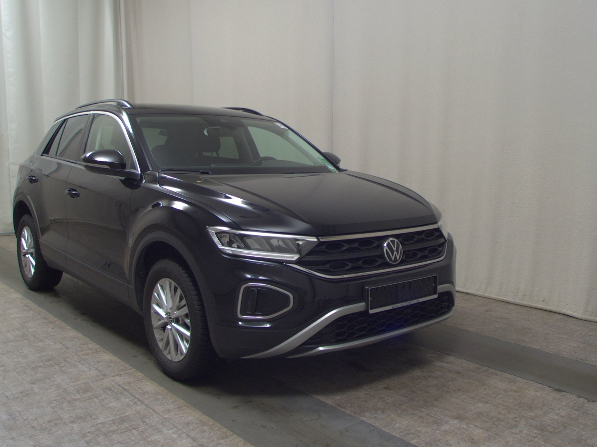 Volkswagen T-Roc 1.0 TSI Life AID PDC SHZ 3