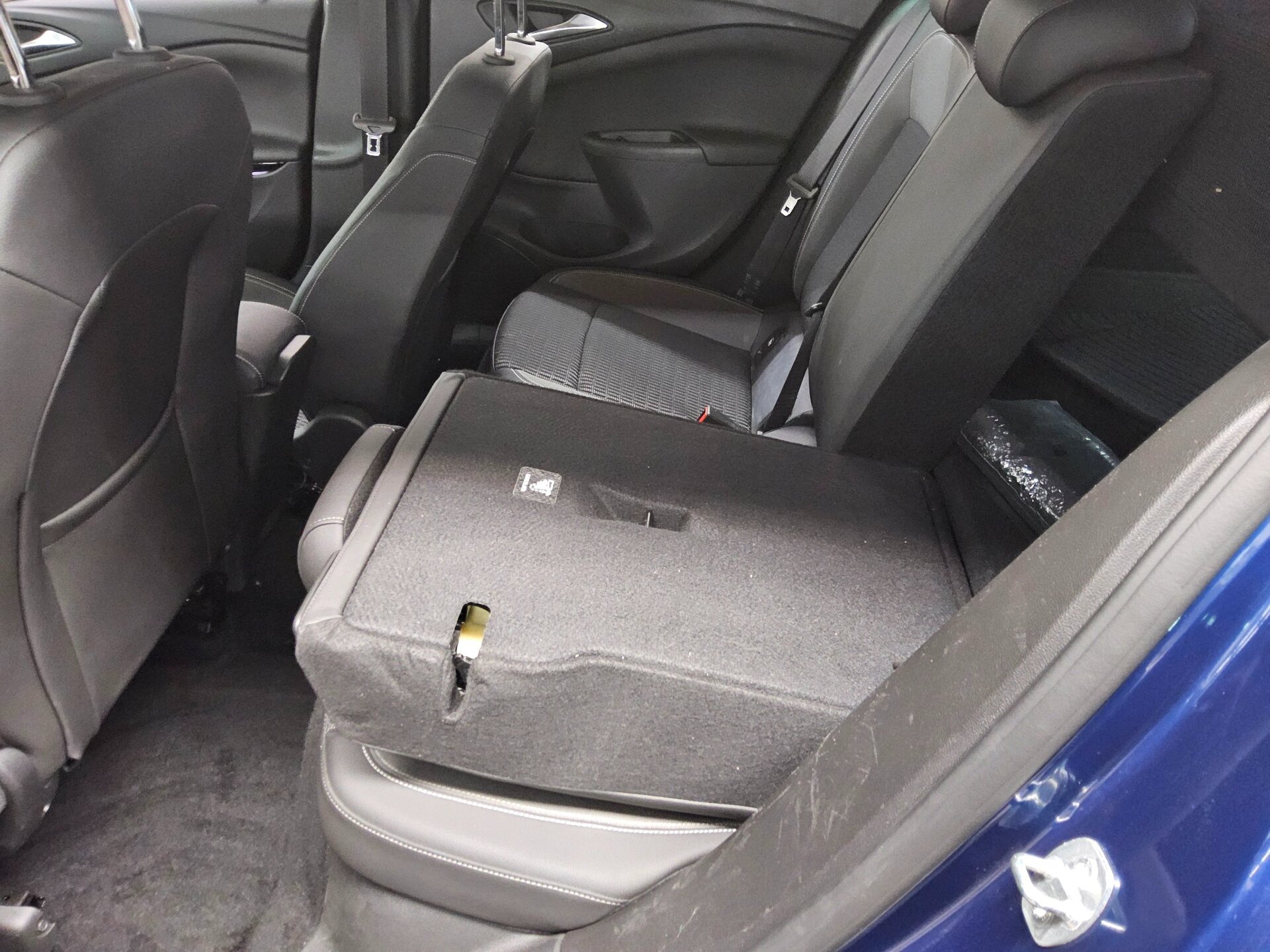 Opel Astra ST 1.5 D Elegance T-Leder Navi LED 12