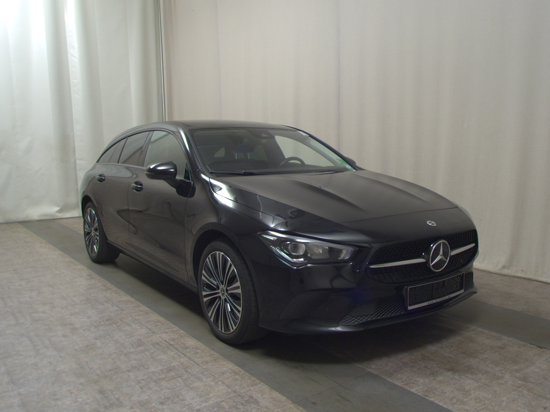 Mercedes-Benz CLA 220 SB d Progressive Leder Navi LED 3